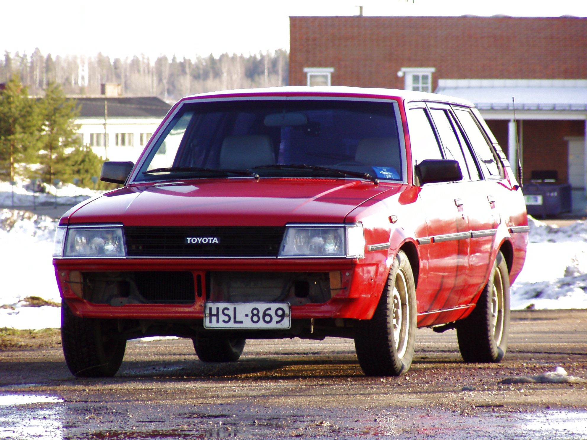 Farmaseutti, Toyota Corolla KE70 DX 4D Wagon