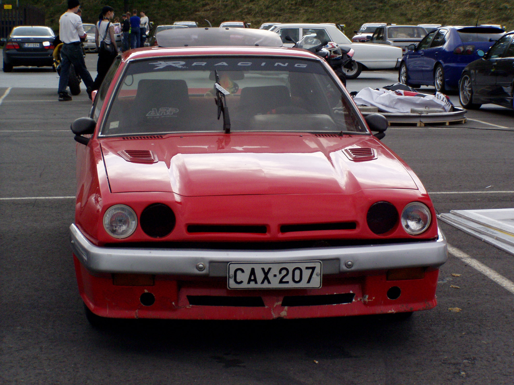 Radalle.com 22.5.2005 Ahvenisto, Punainen Opel Manta