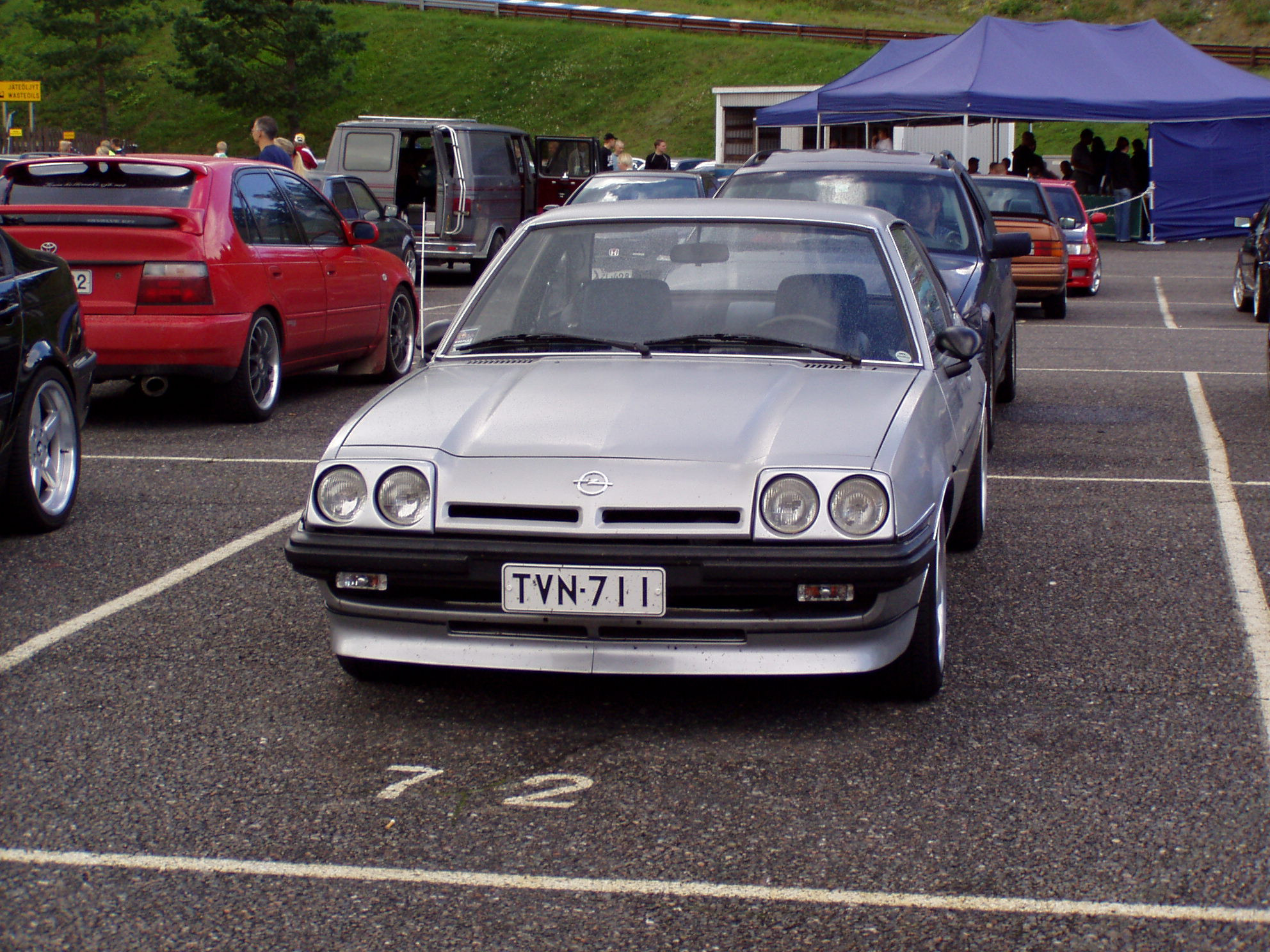 Radalle.com 13.8.2005, Harmaa Opel Manta