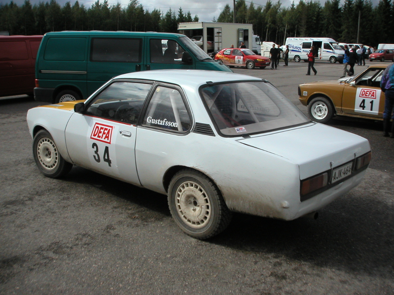 Kaverien autot, entiset & nykyiset, Valkoinen Opel Ascona Gustafsson