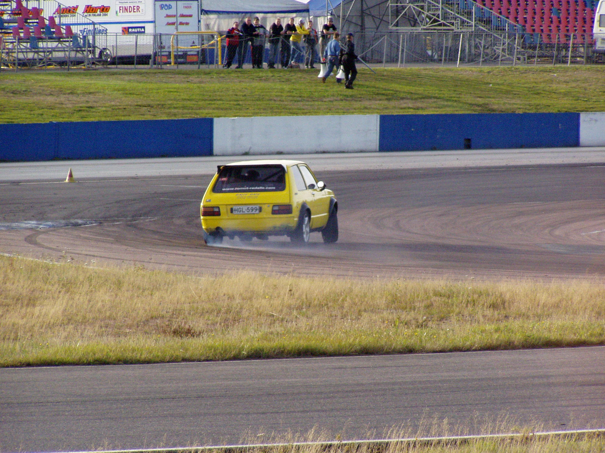 Radalle.com & Ferrari Challenge 11.9.2005 Alastaro, Starlet driftaa