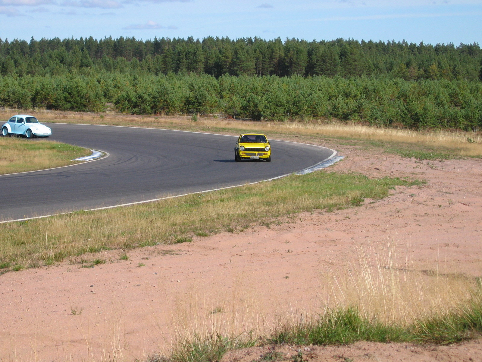 Radalle.com & Ferrari Challenge 11.9.2005 Alastaro, Keltainen Starlet radalla