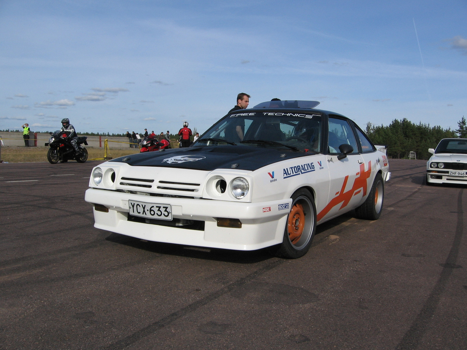 Radalle.com & Ferrari Challenge 11.9.2005 Alastaro, Valkoinen Opel Manta