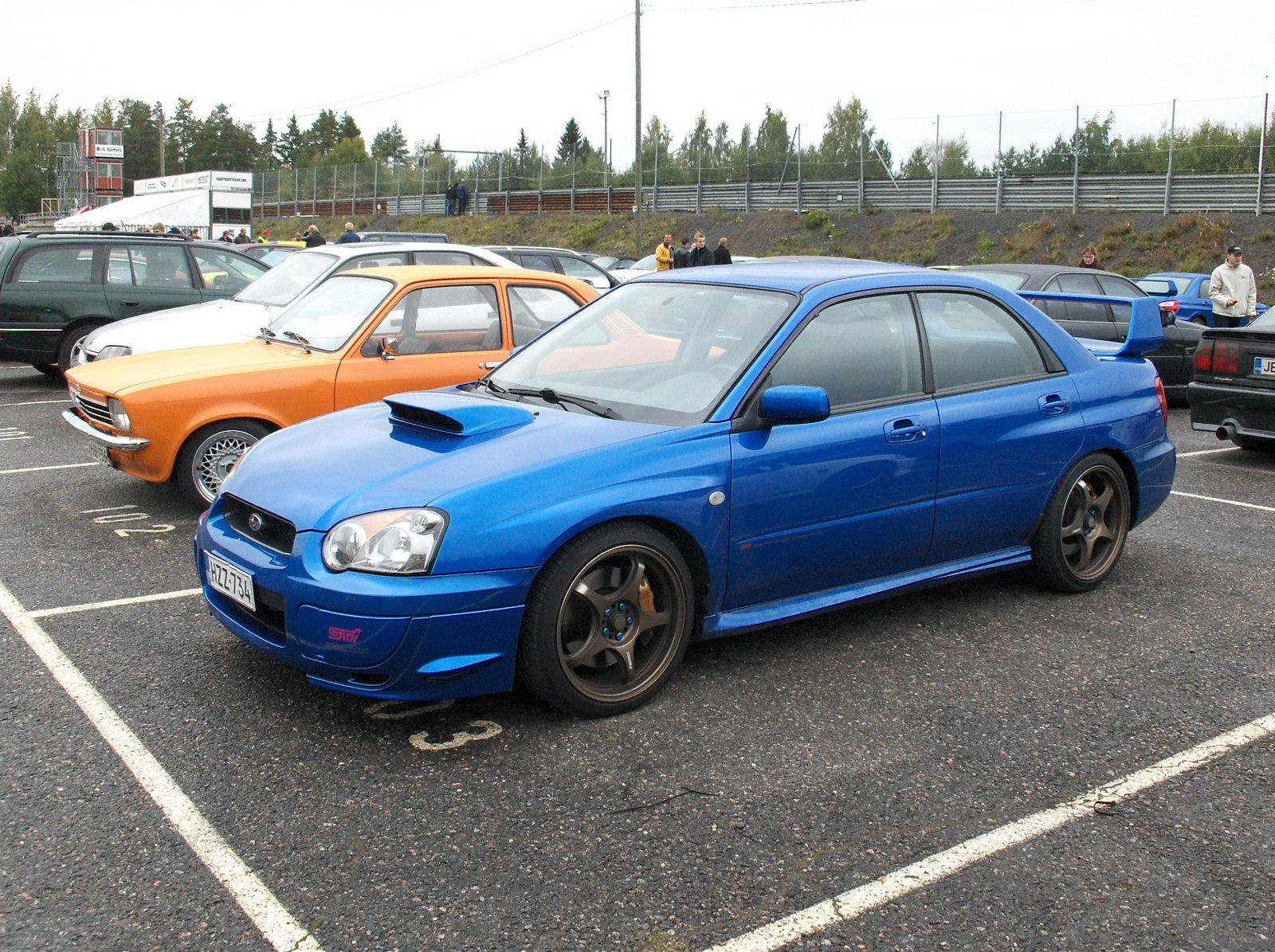 Sunday on racetrack 18.9.2005, Sininen Subaru Impreza Sedan 2.0 WRX STi 2004