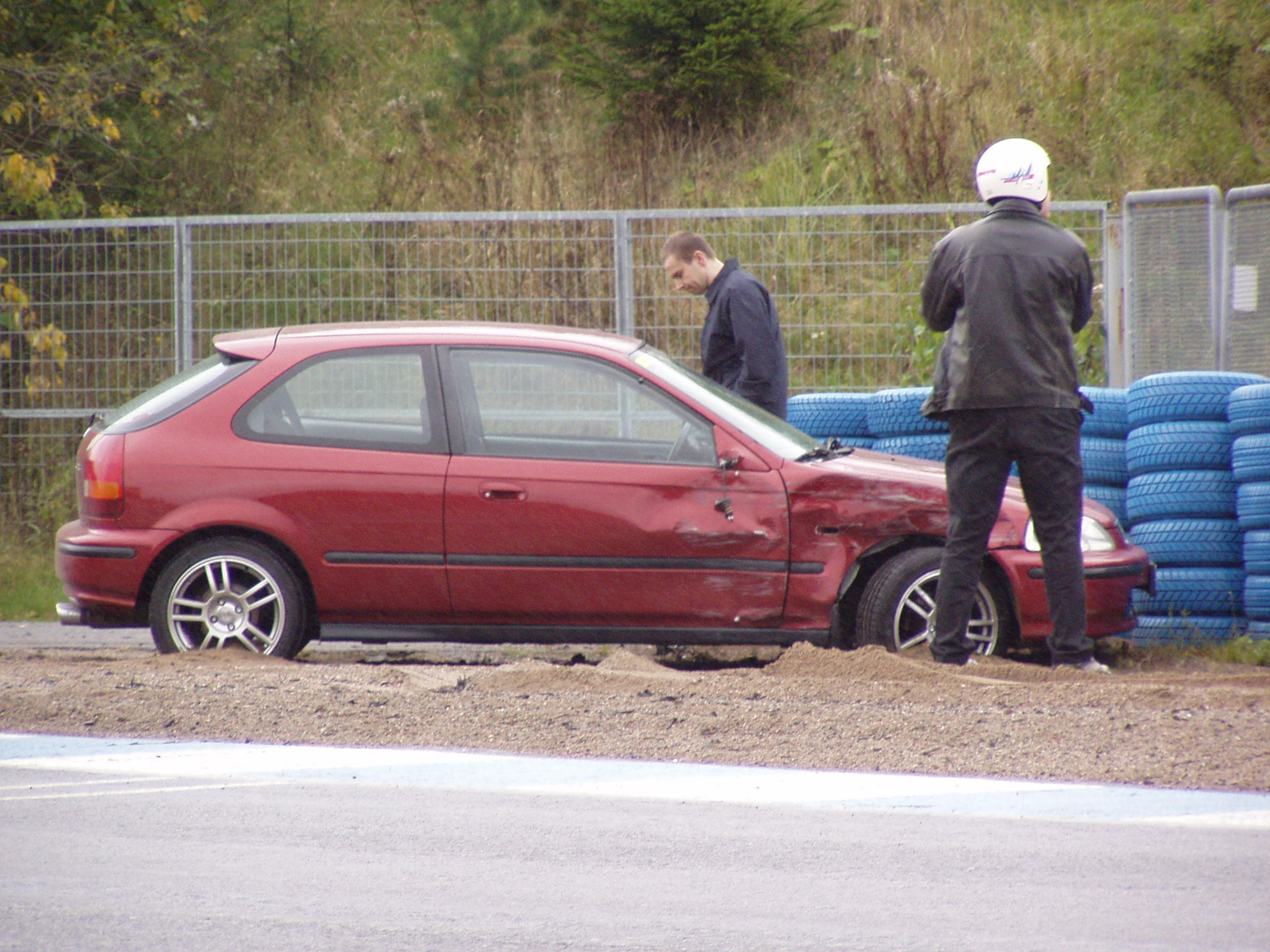 Sunday on racetrack 18.9.2005, Honda Civic 1.6VTI 1998 ajettu ulos