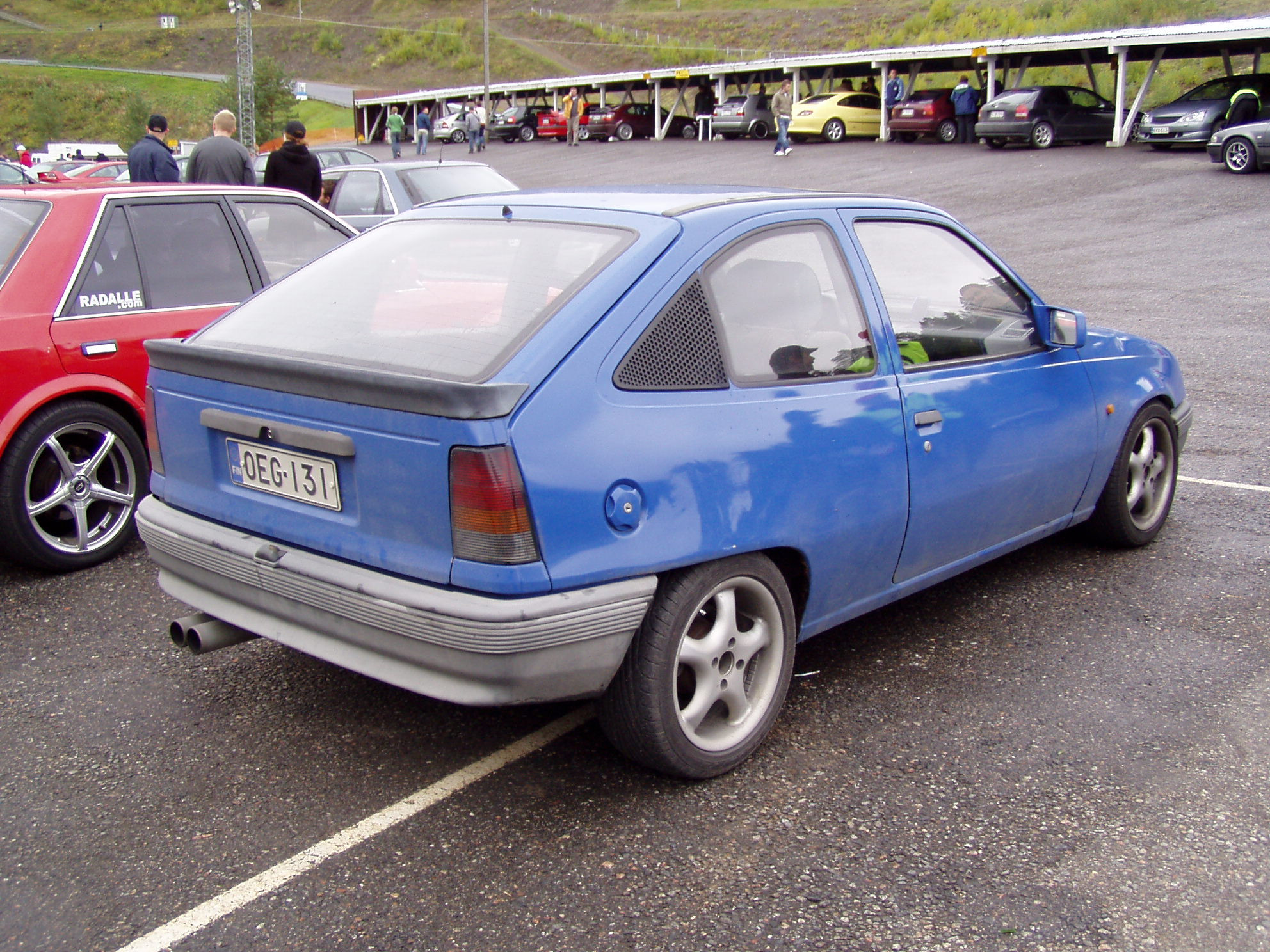 Sunday on racetrack 18.9.2005, Opel Kadett E, sininen