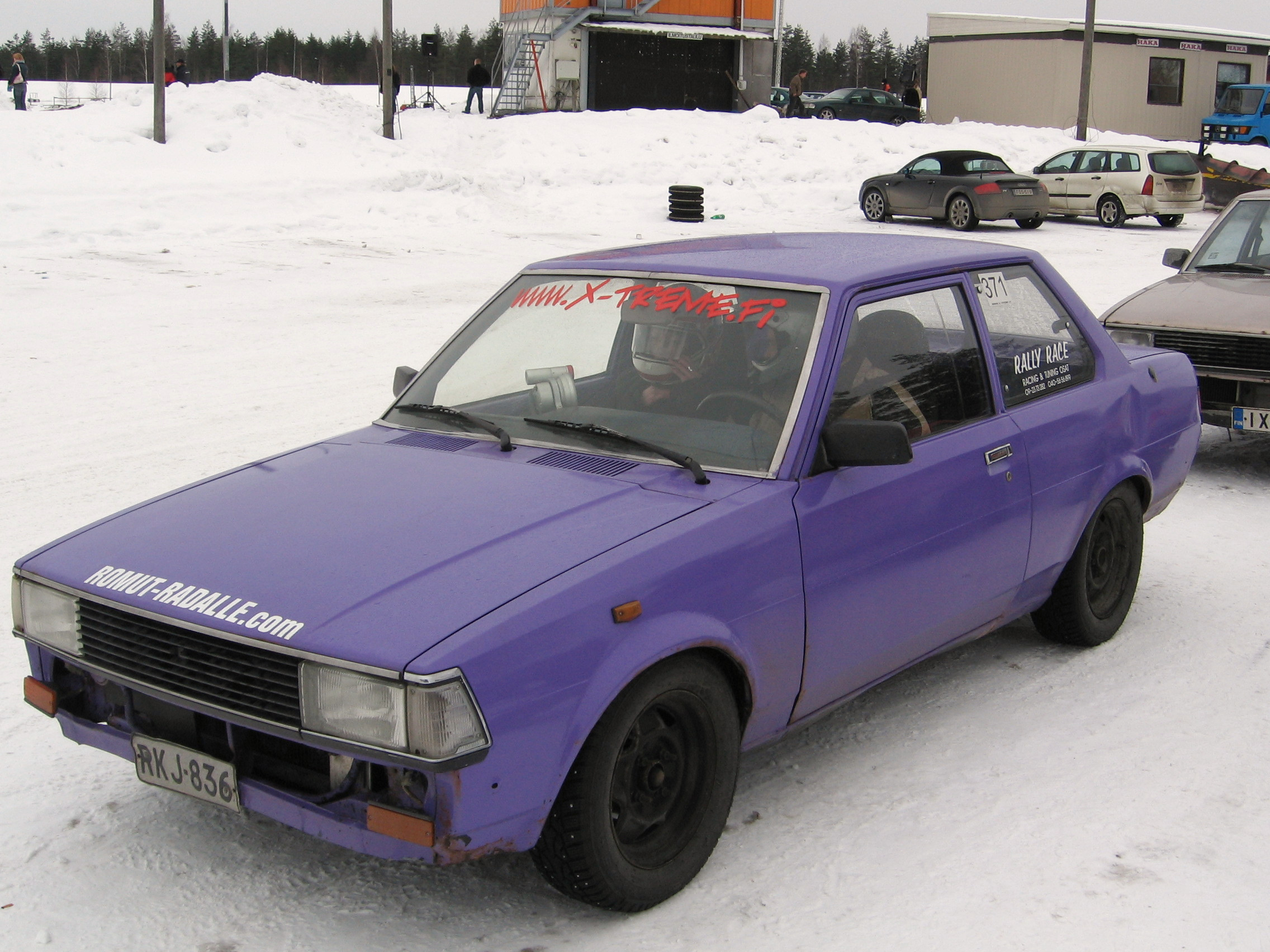 X-treme On Ice 2 18.3.2006 HyvinkÃ¤Ã¤, Lila Toytota Corolla DX