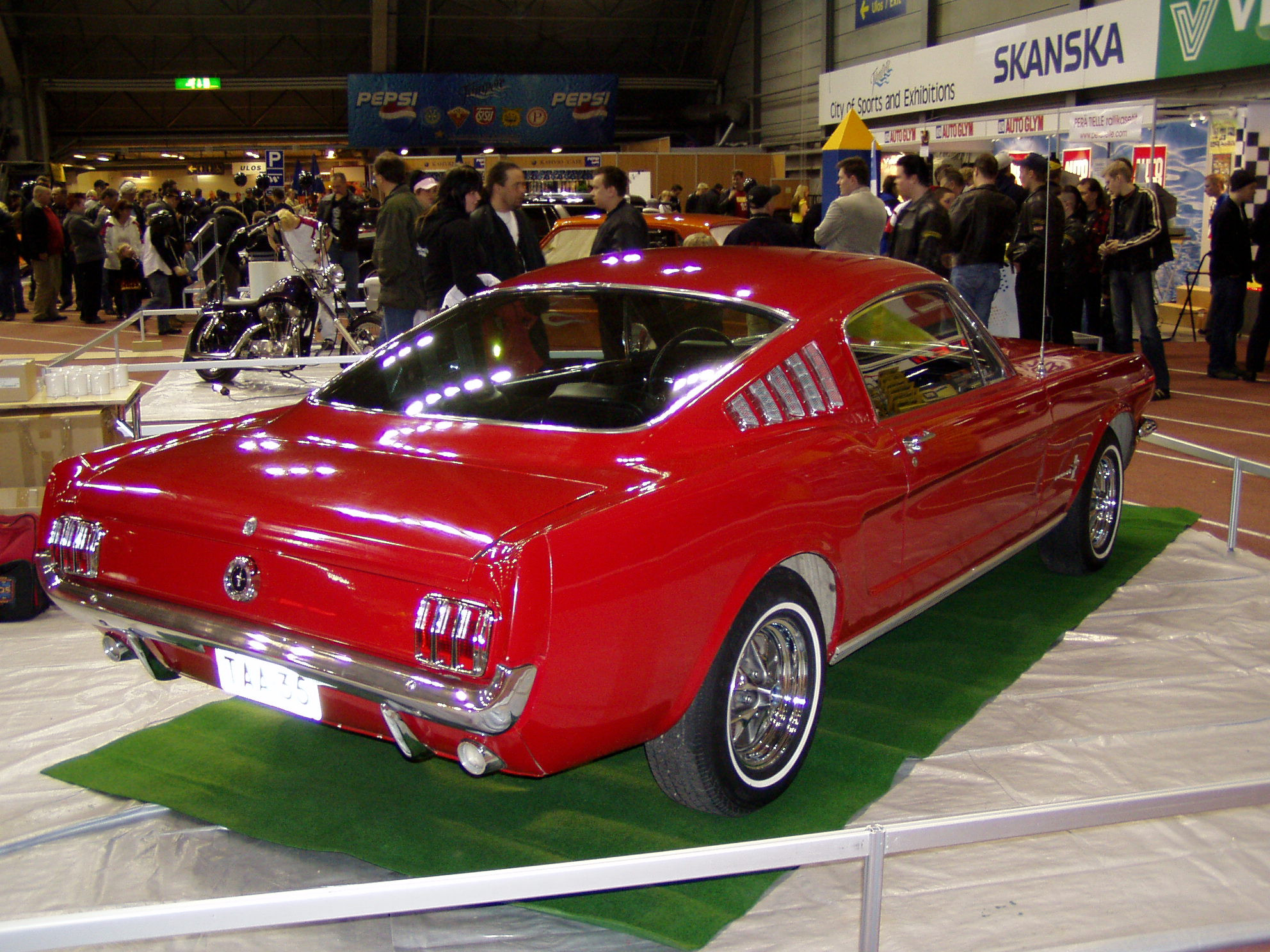 Hot Rod & Rock Show 2006, Punainen Mustang