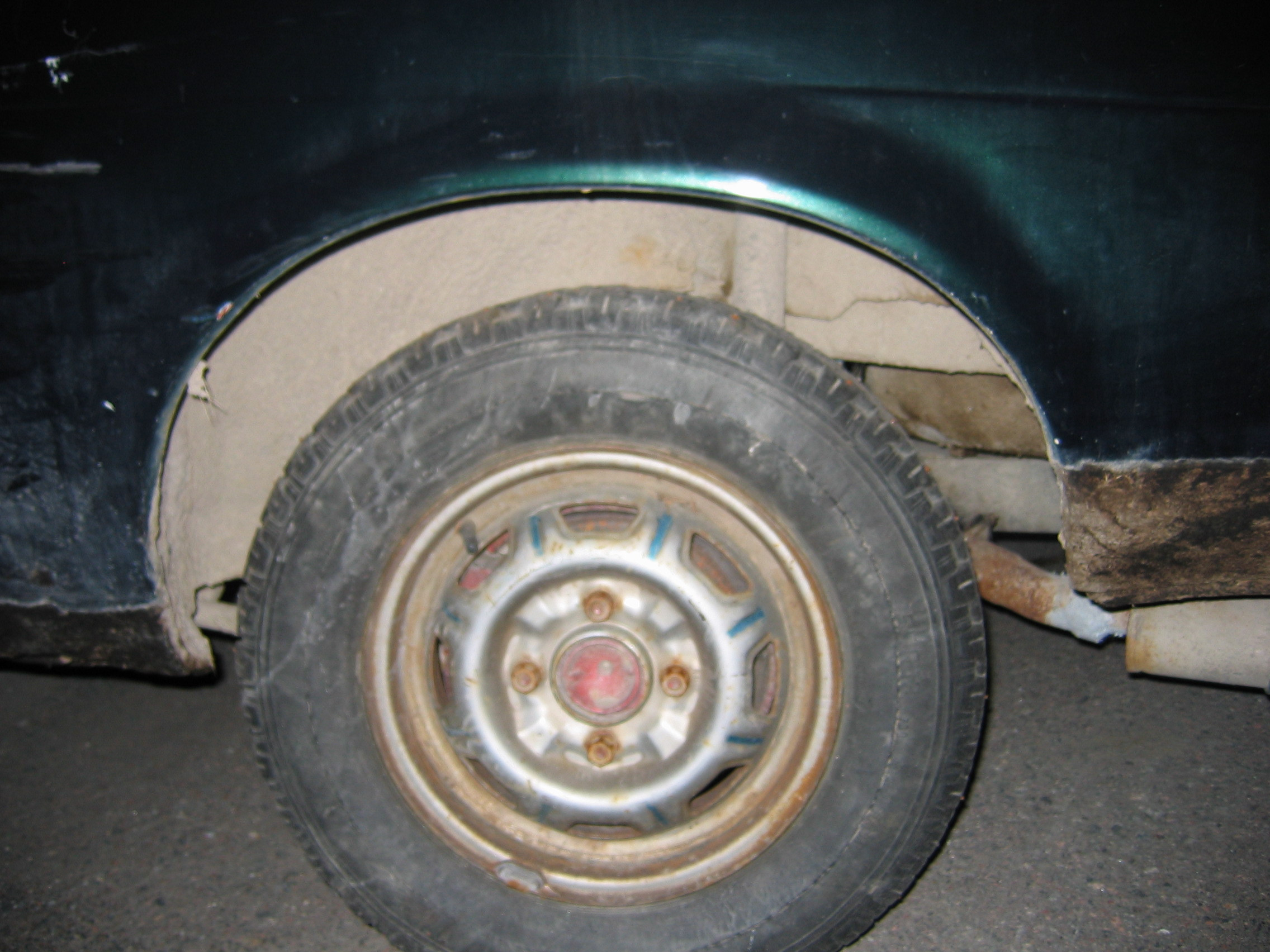 Toyota Corolla DX, Vas takakaari