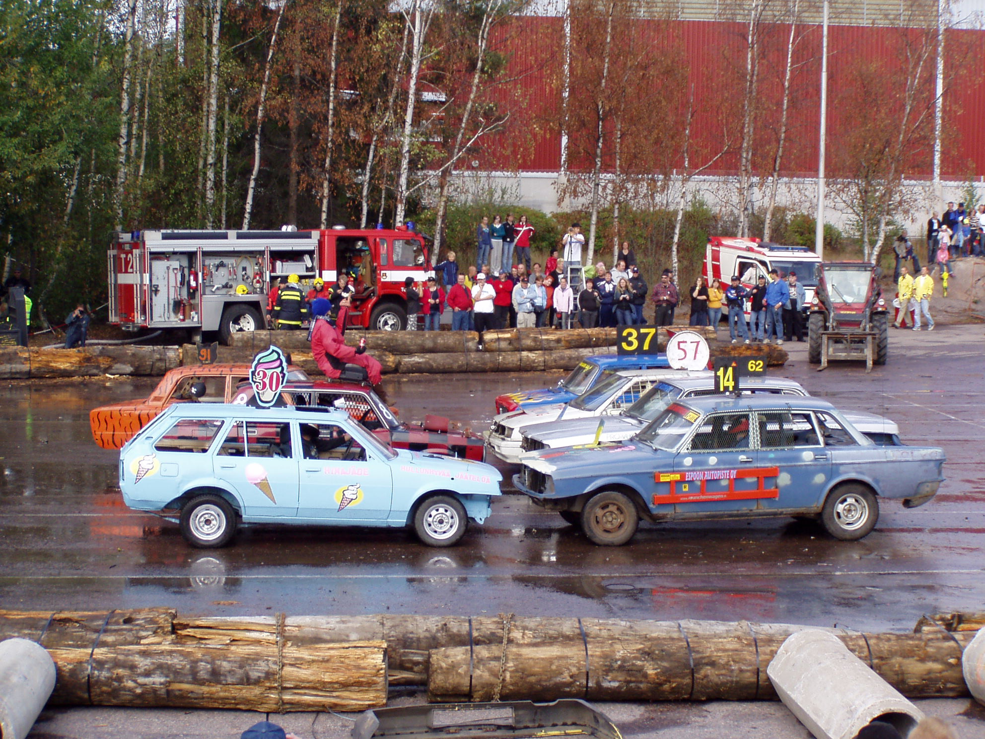 Romuralli 3.9.2006 Hakuninmaa, Vaalean Sininen DX Corolla Wagon vs Volvo