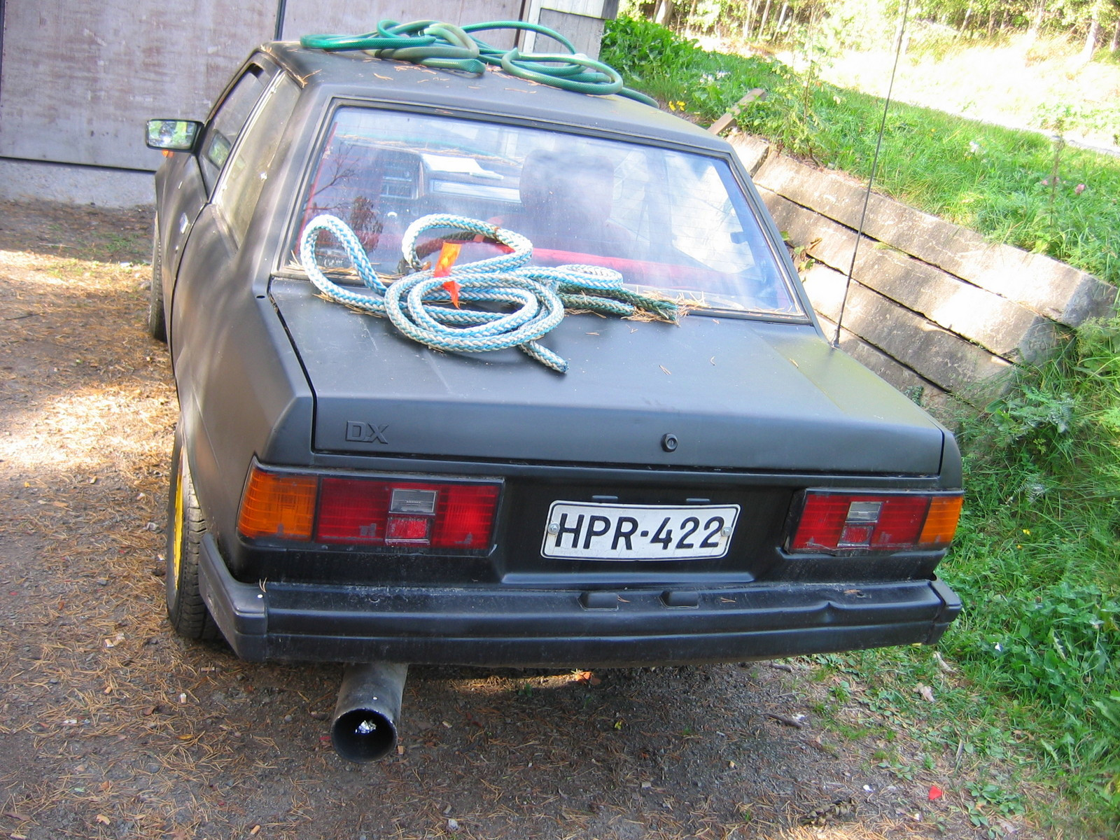 Toyota Corolla DX Pikimusta, TE71 Musta Corolla