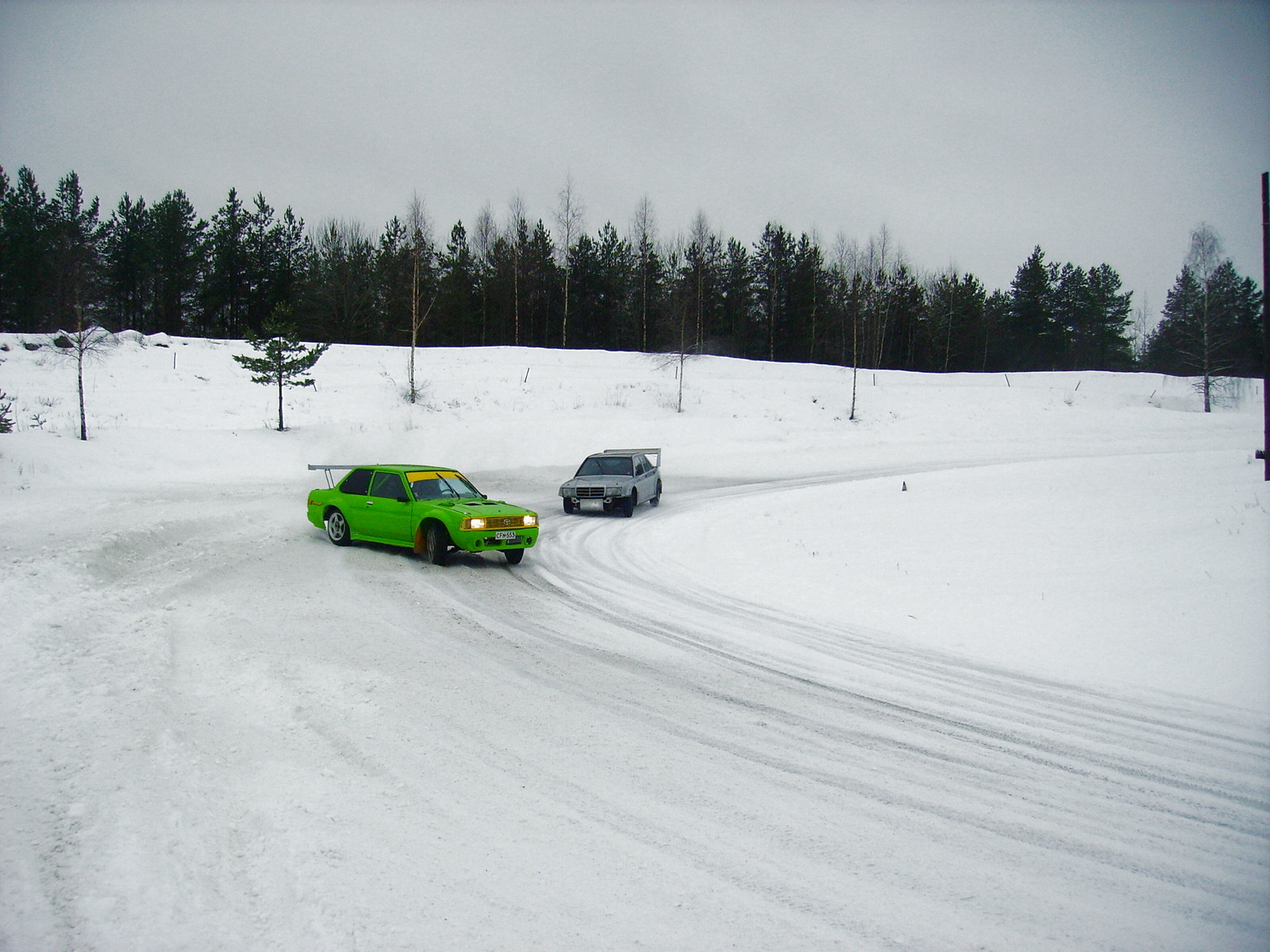 Kovaa.com JÃ¤Ã¤ratapÃ¤ivÃ¤, Corolla sladissa. Mersun takasiivestÃ¤ taitaa tulla liikaa downforcea?