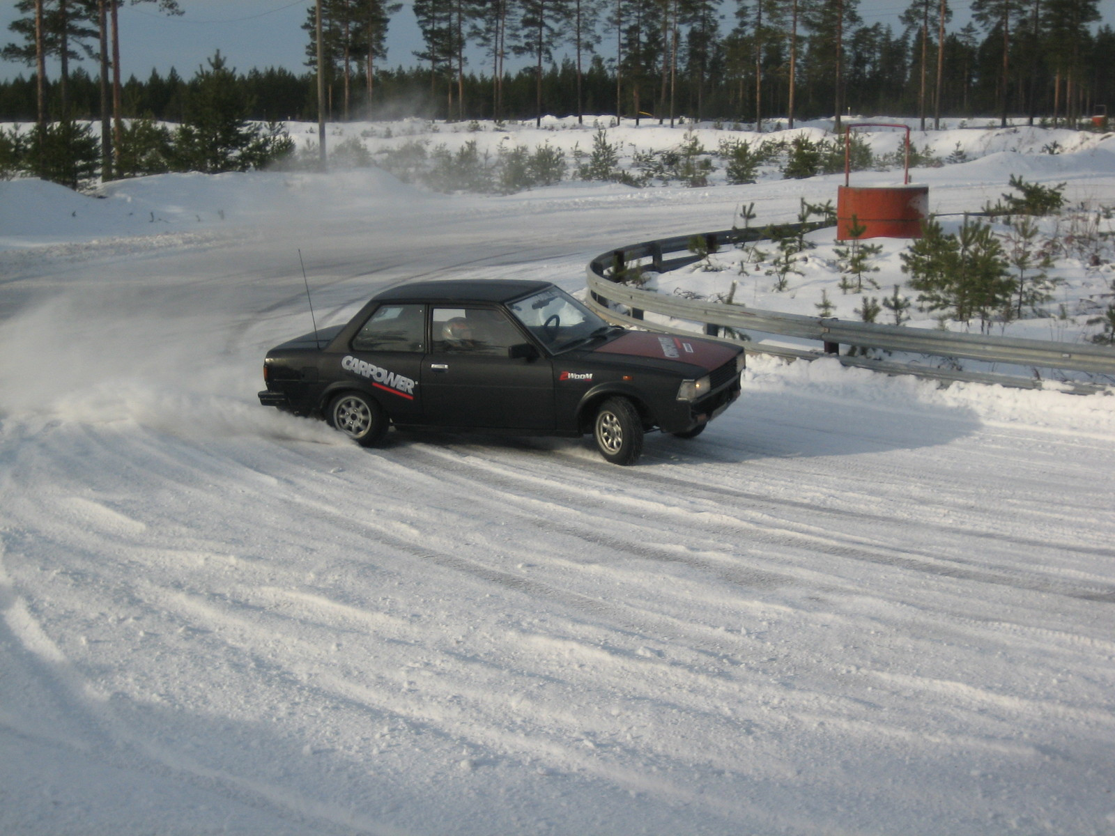 X-treme On Ice 17.2.2007, KE70 Corolla, Musta