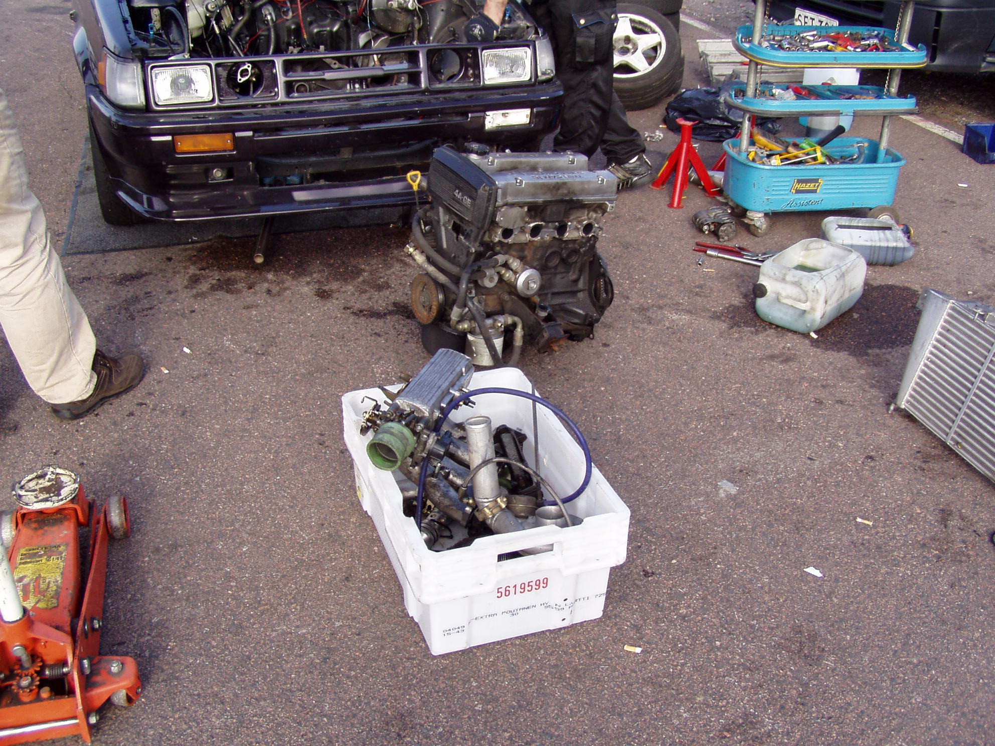 Radalle.com 26.5.2007 Alastaro, Moottori irti