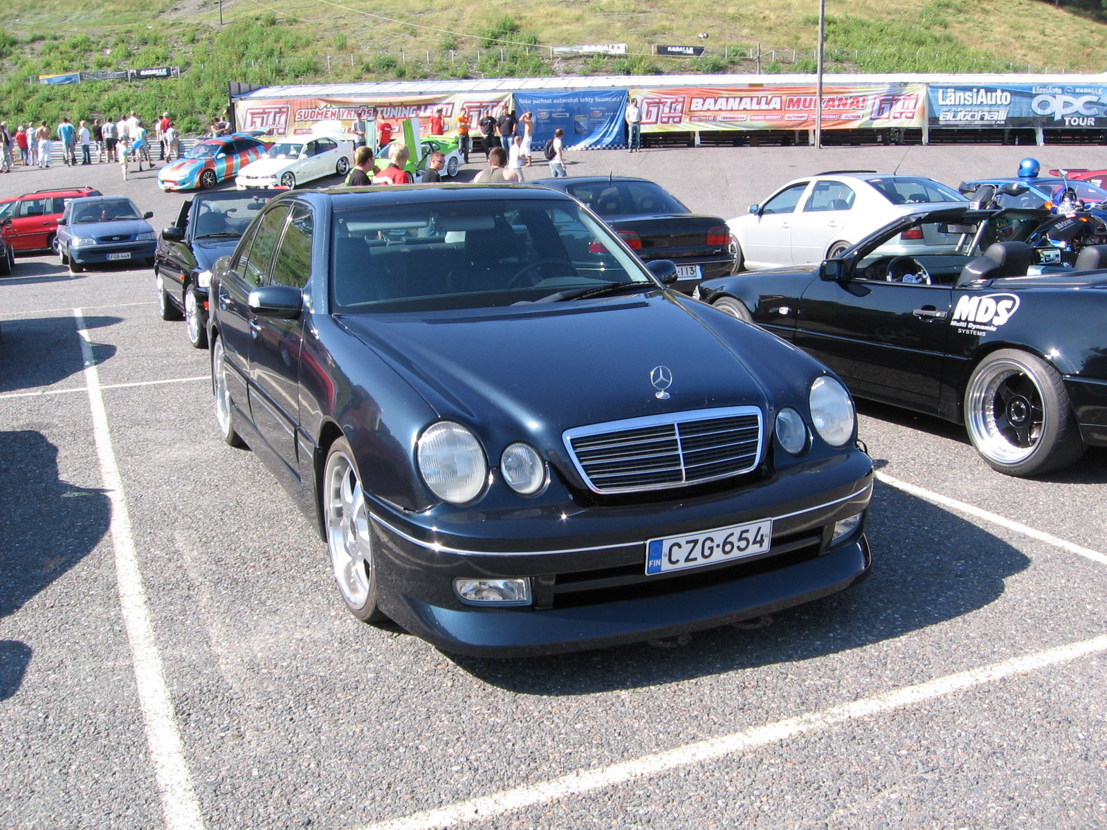 Radalle.com Ahvenisto 11.8.2007, Mercedes-Benz E320 CDI Sedan 2001