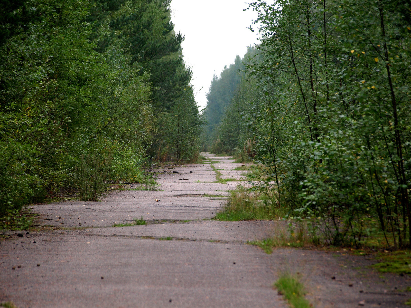 Keimolan Moottoristadion (Keimolan moottorirata), Keimola, PÃ¤Ã¤suoran alku. Kohtuullisesti ajettavissa vielÃ¤.