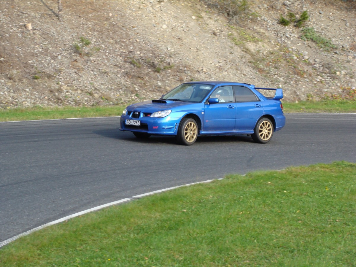 Radalle.com Ahvenisto 29.09.2007, Sininen Subaru Impreza