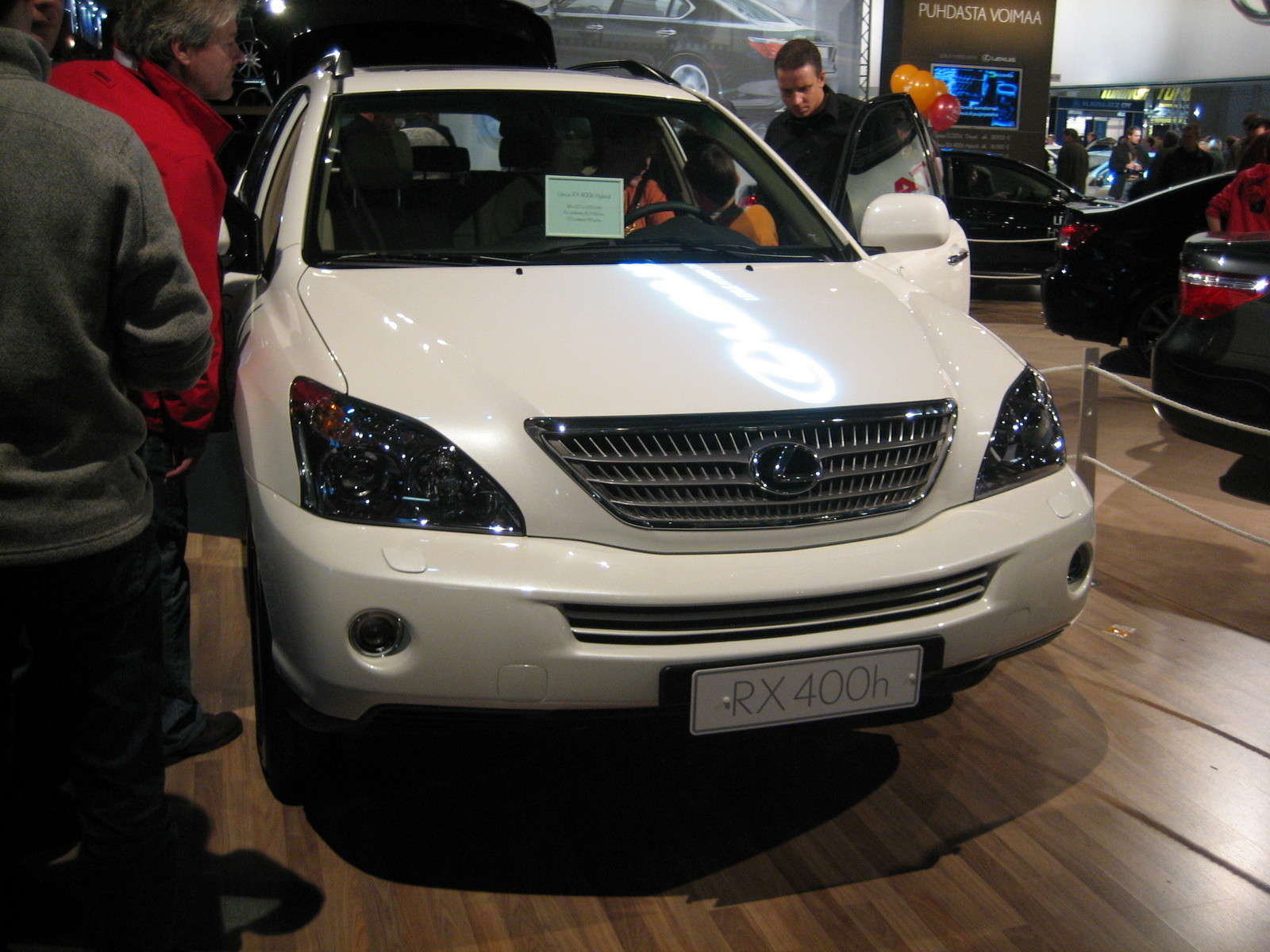 Helsinki motor show 2007, Uusi Lexus RX 400h Hybridi