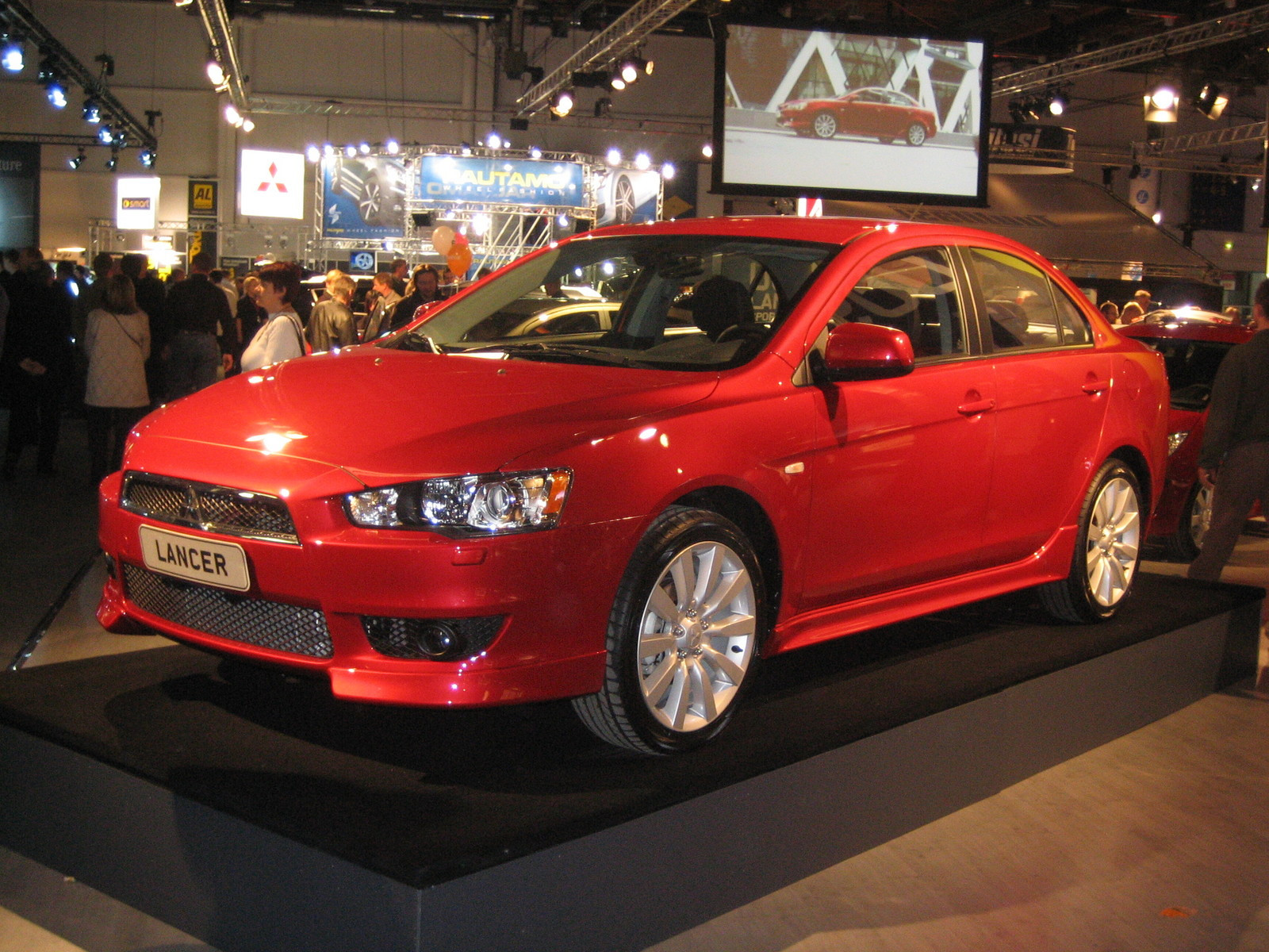 Helsinki motor show 2007, Punainen Mitsubishi Lancer