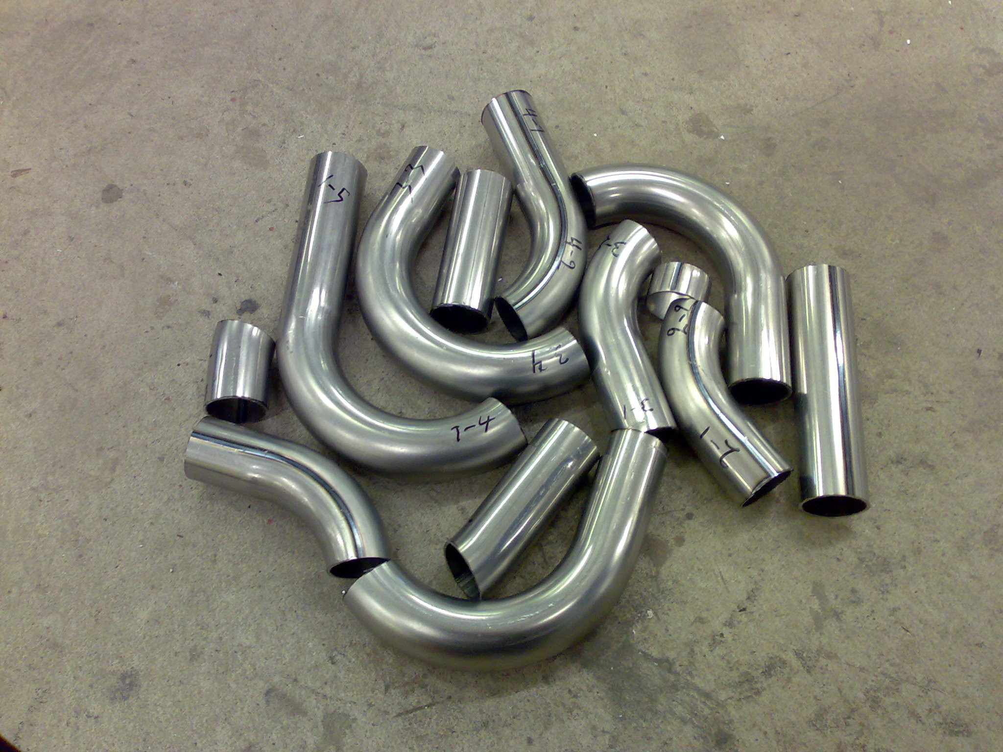 Starletin talvihuolto 2007-2008, Pipes for header. Pakosarjan J-kÃ¤yrÃ¤t leikelty sopiviksi palasiksi