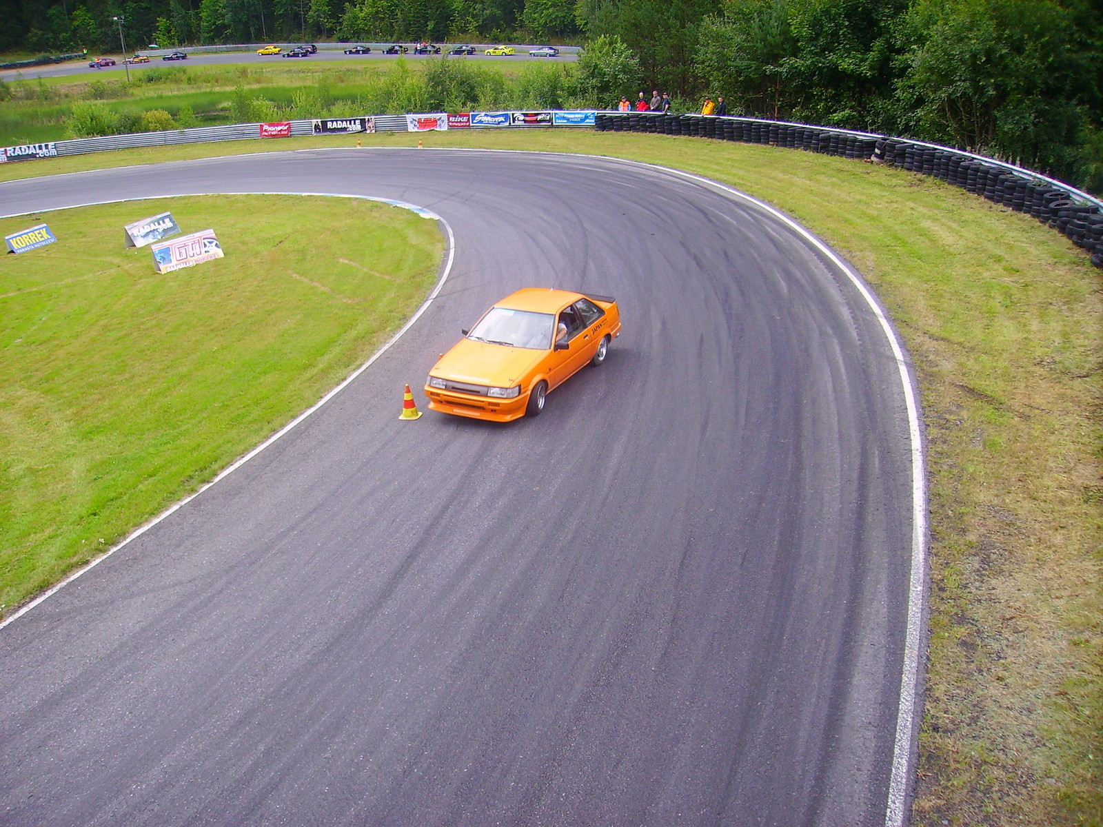 Radalle.com Ahvenisto 10.8.2008, Toyota Corolla AE86 GT Drifter, oranssi