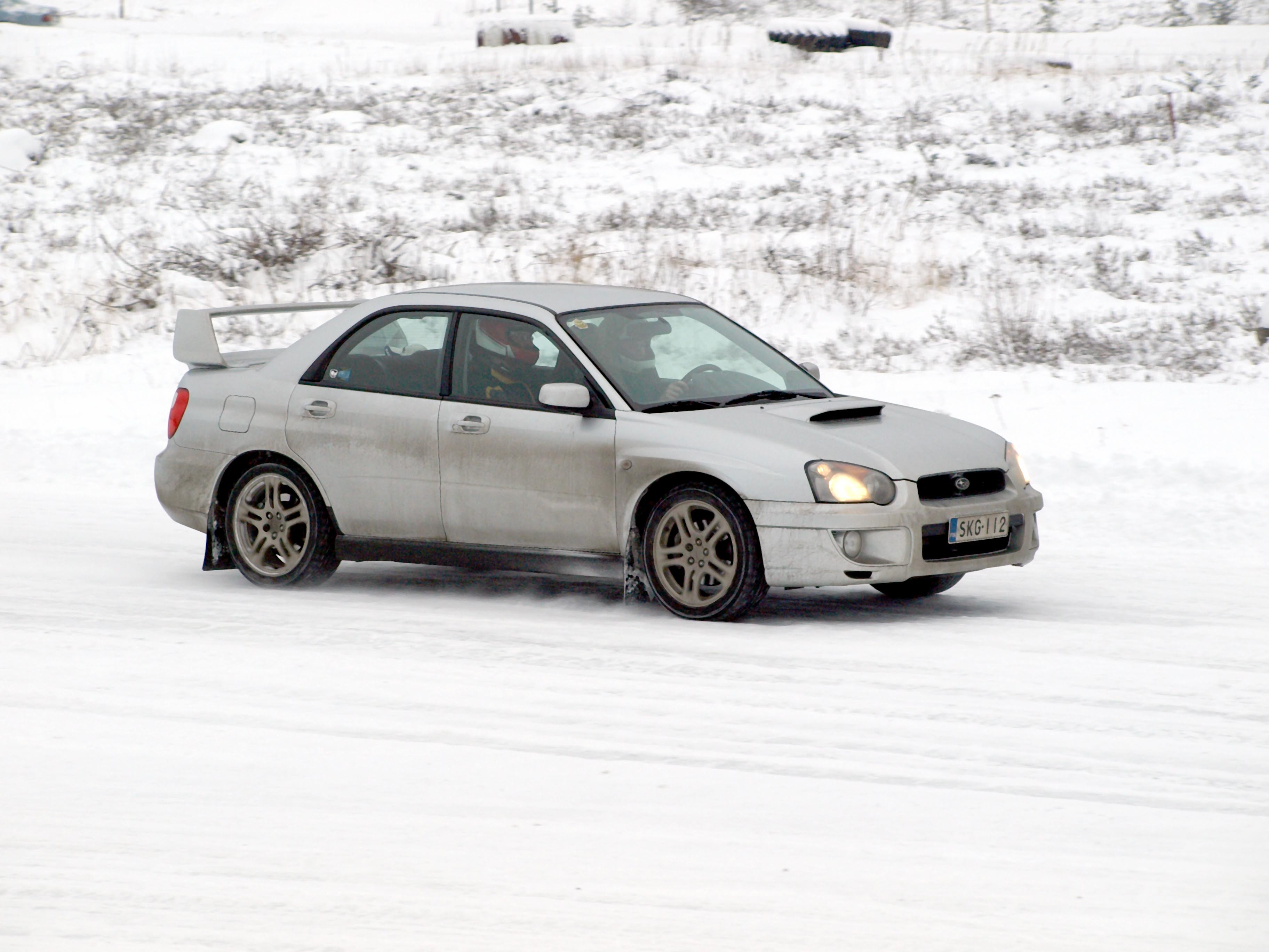 Radalle.com jÃ¤Ã¤ratapÃ¤ivÃ¤ 24.1.2009 HyvinkÃ¤Ã¤, Harmaa Subaru Impreza