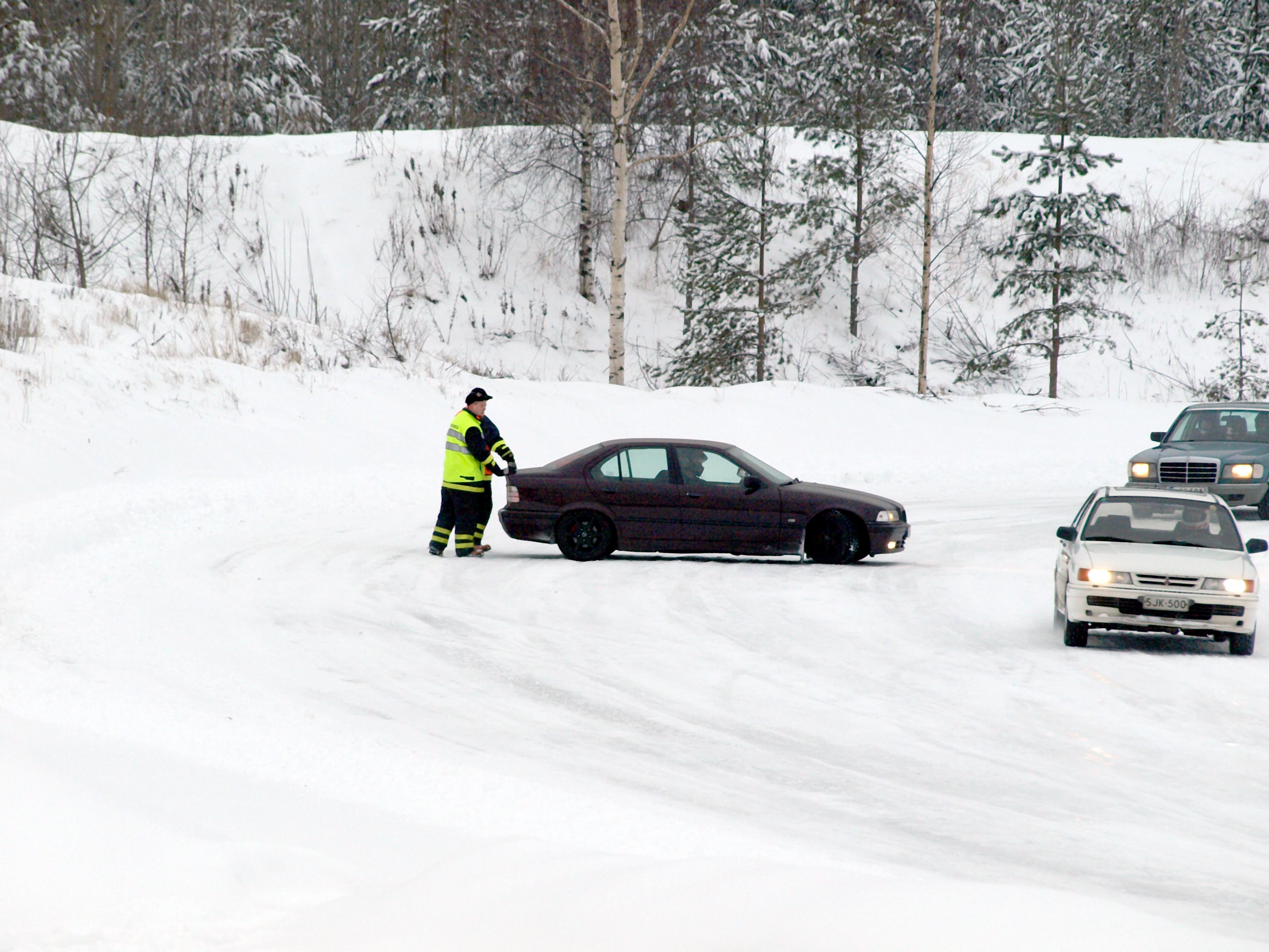 Radalle.com jÃ¤Ã¤ratapÃ¤ivÃ¤ 24.1.2009 HyvinkÃ¤Ã¤