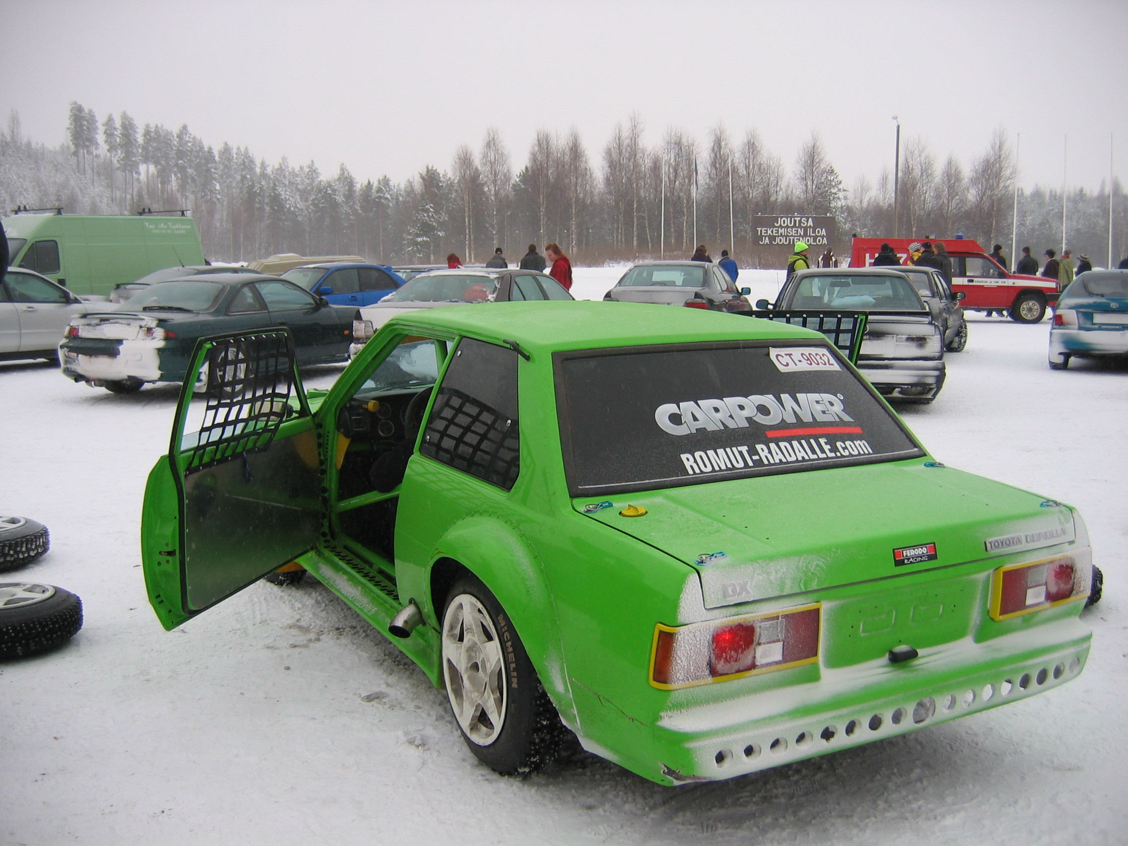 Lasol jÃ¤Ã¤ratapÃ¤ivÃ¤ joutsa 7.2.2009, VihreÃ¤ DX-Corolla piikkipyÃ¶rillÃ¤