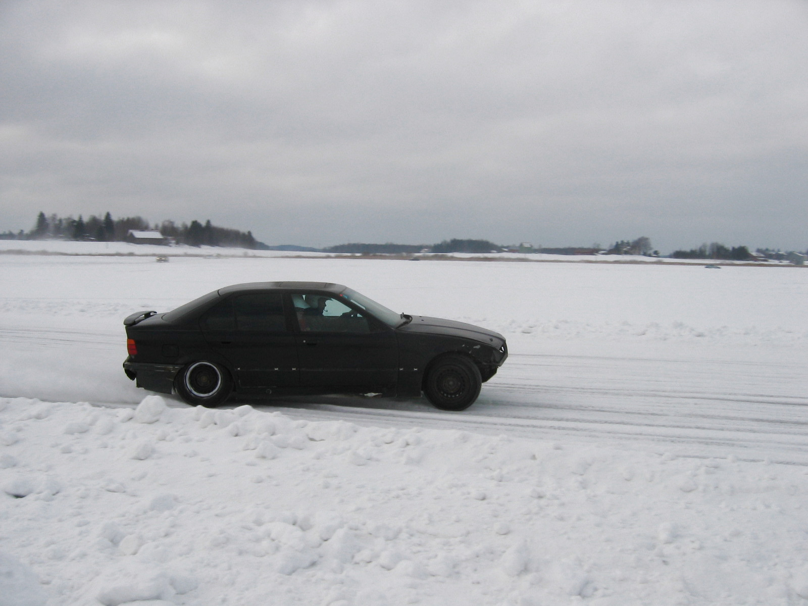 TalvipÃ¶rinÃ¤t KantelejÃ¤rvellÃ¤ 22.2.2009