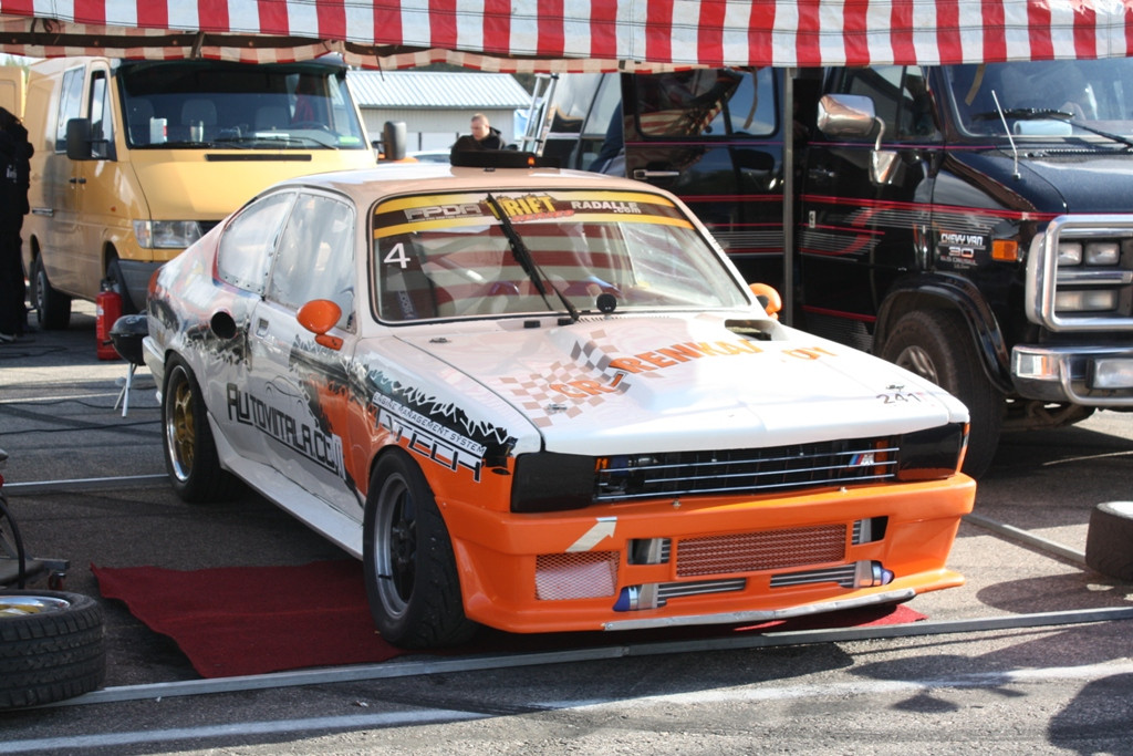 Radalle.com Kemora 6-7.6.2009, Autoviitala Opel Kadett C, FPDA Drifting kilpa-auto, valko-oranssi