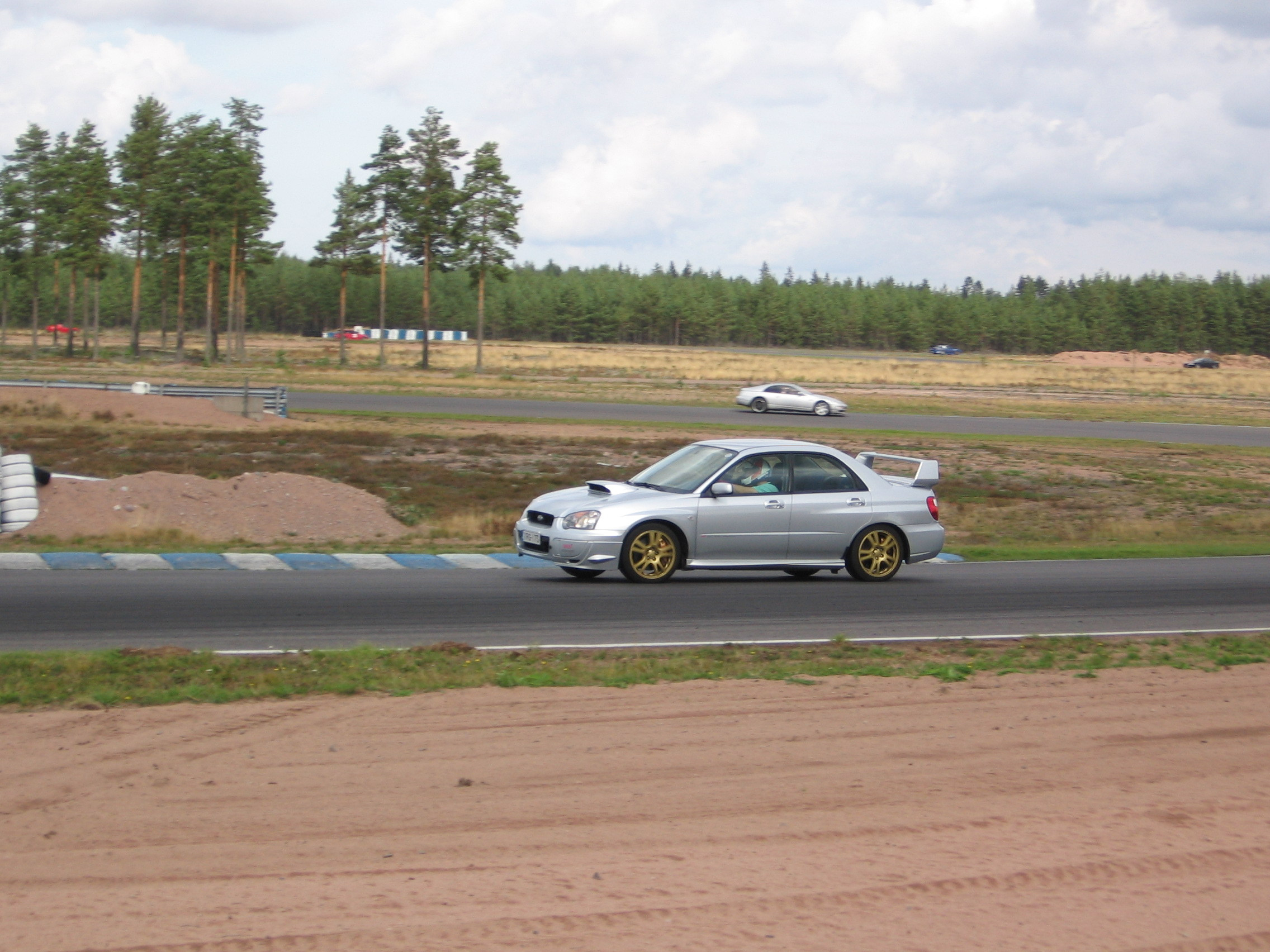 Radalle.com 5.9.2009 Alastaro, Hopeinen Subaru Impreza STi