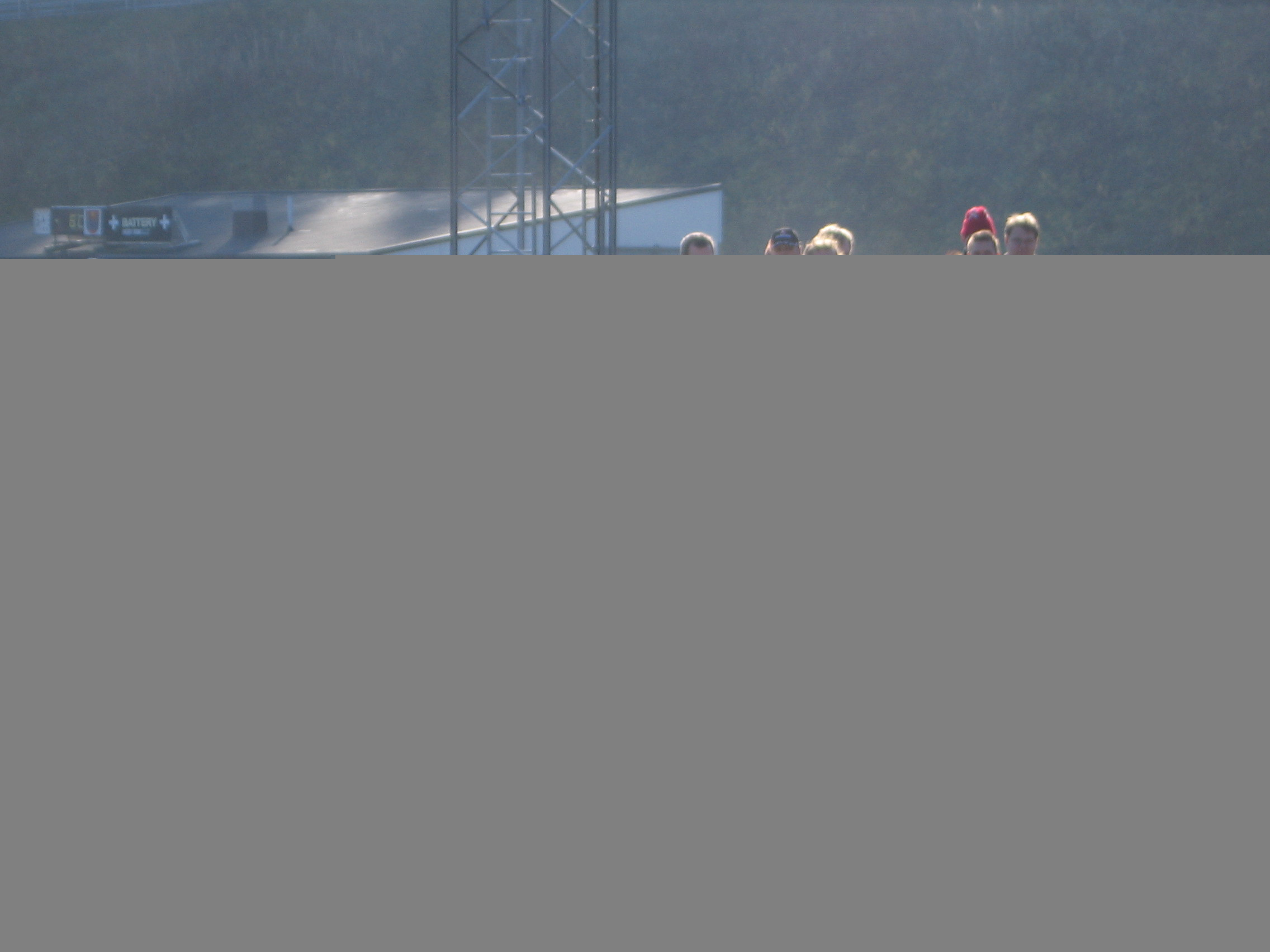 Radalle.com 5.9.2009 Alastaro, Autot jonossa