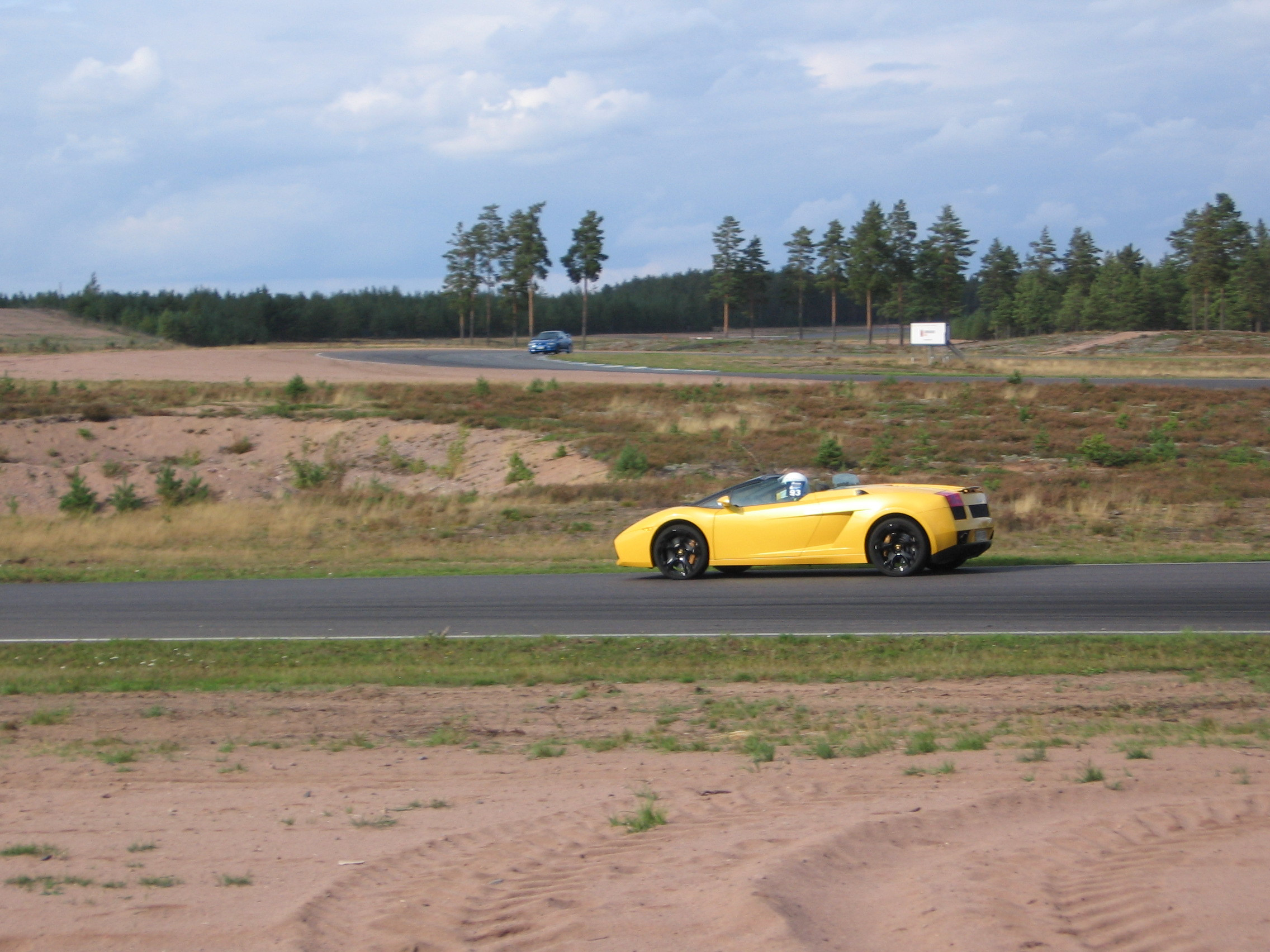 Radalle.com 5.9.2009 Alastaro, Keltainen Toyota MR2