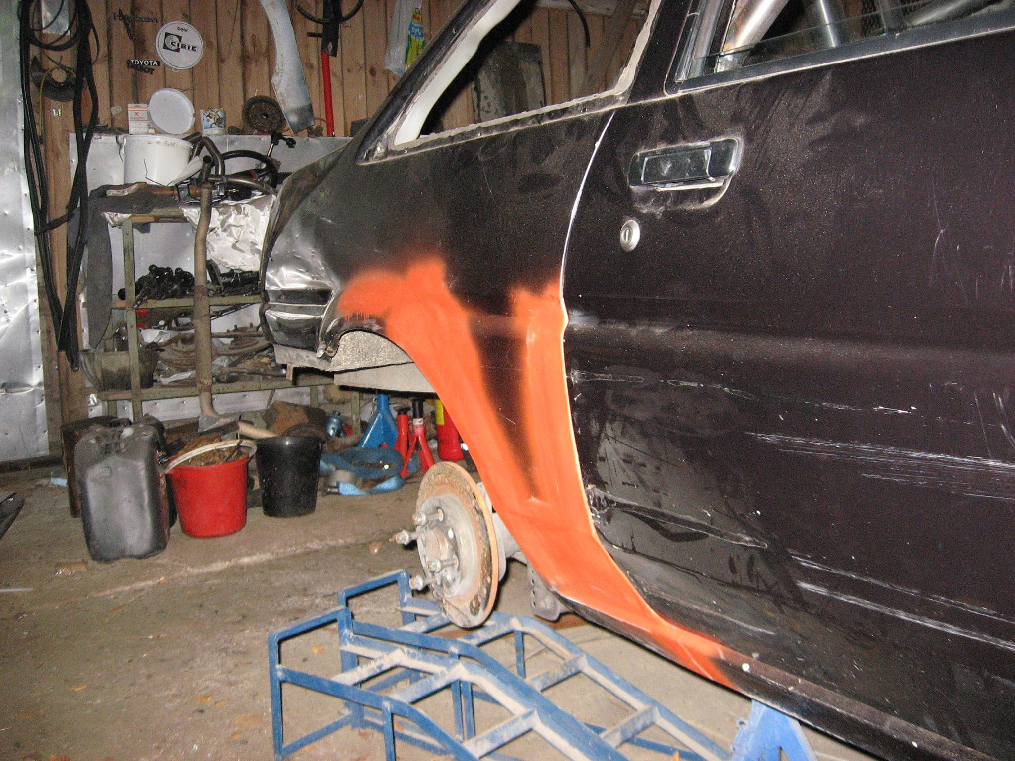 GT Corollan huoltoa 2009 -2012, Kylkikolhu korjattu