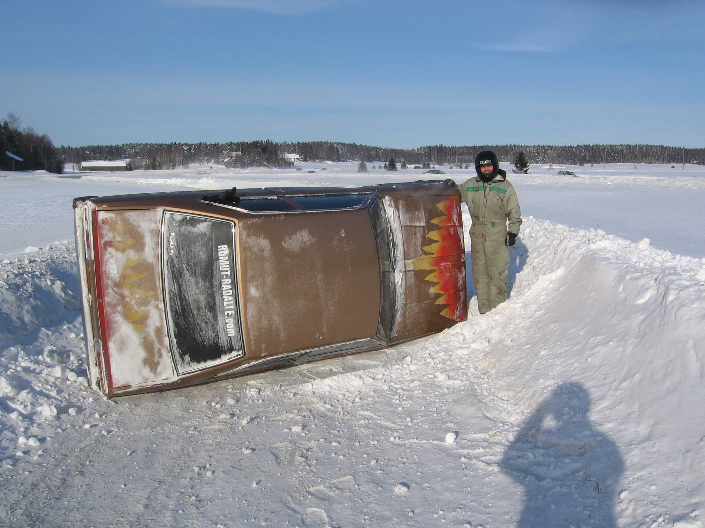 JÃ¤Ã¤rata Espoo 20.02.2010, Datsun kyljellÃ¤Ã¤n