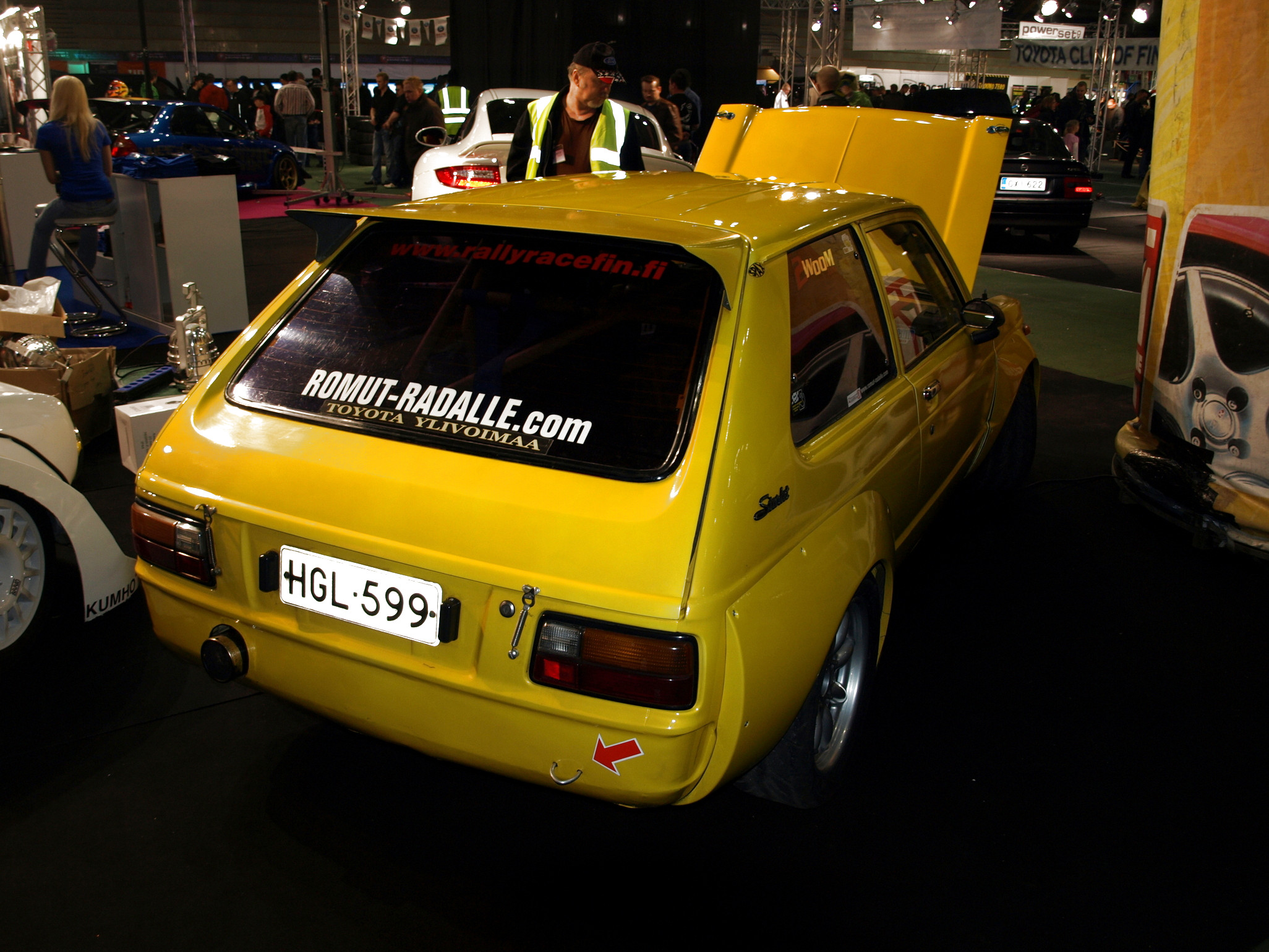 Hot Rod & Rock Show 2010, Keltainen Toyota Starlet KP60 TRD N1 -levikkein