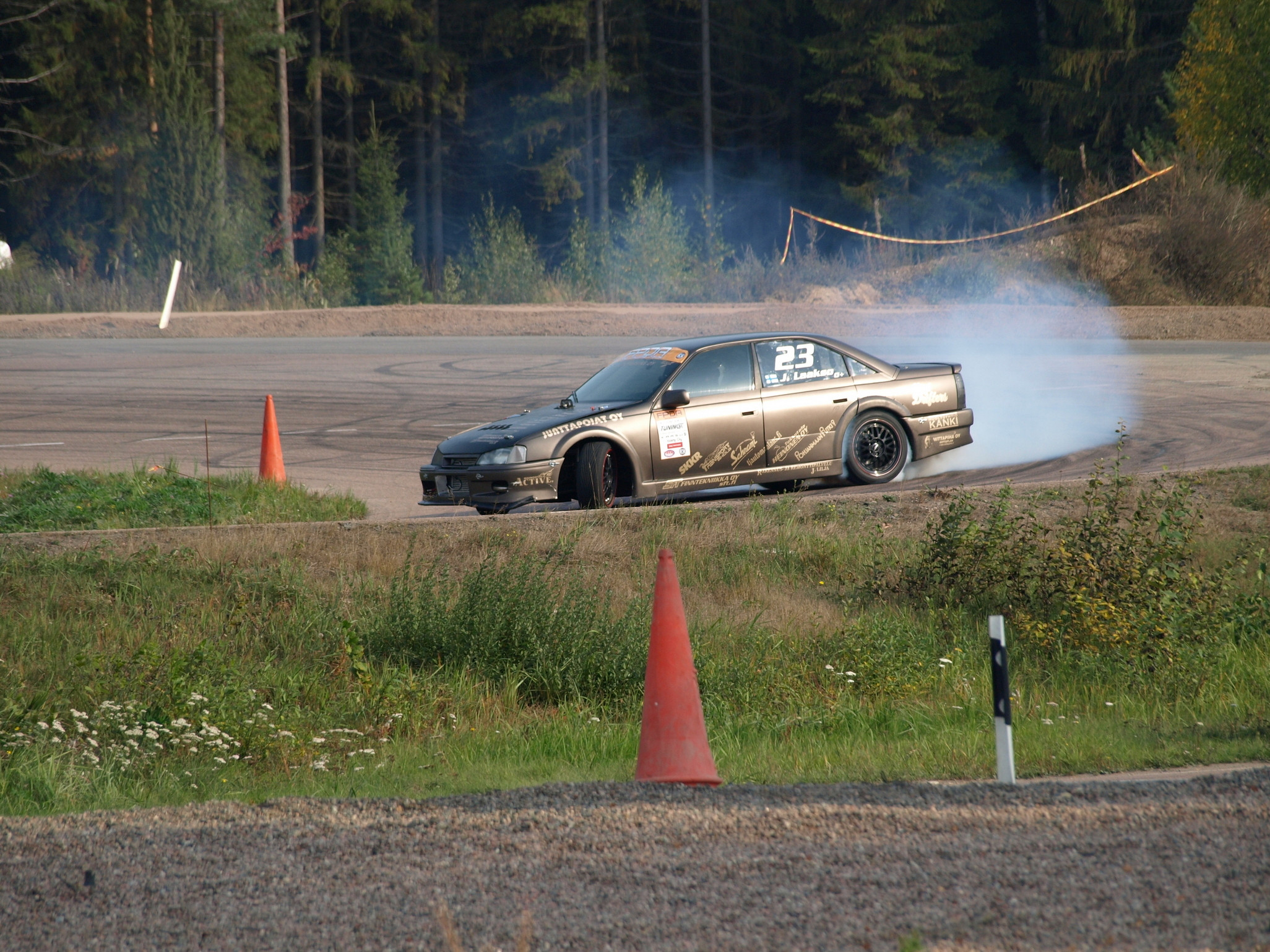 OCF Luisukunkku ja sprinttikunkku 2010 Kouvola, Harmaa Opel Omega