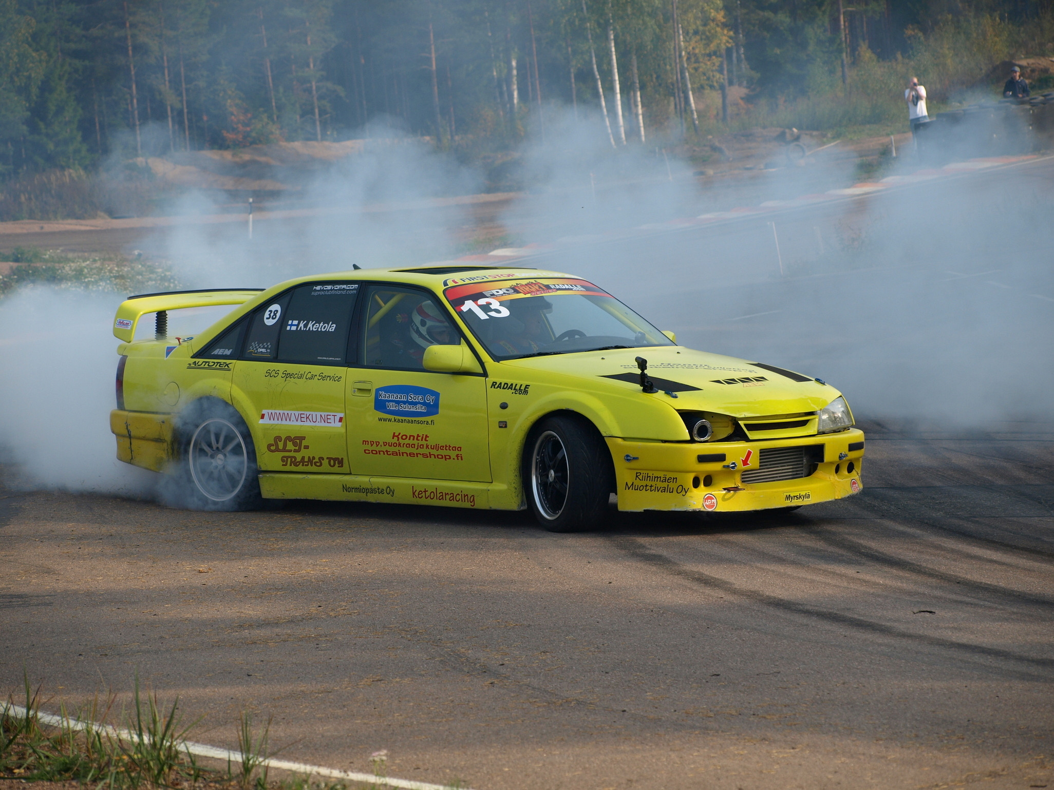 OCF Luisukunkku ja sprinttikunkku 2010 Kouvola, Opel Omega keltainen K. Ketola