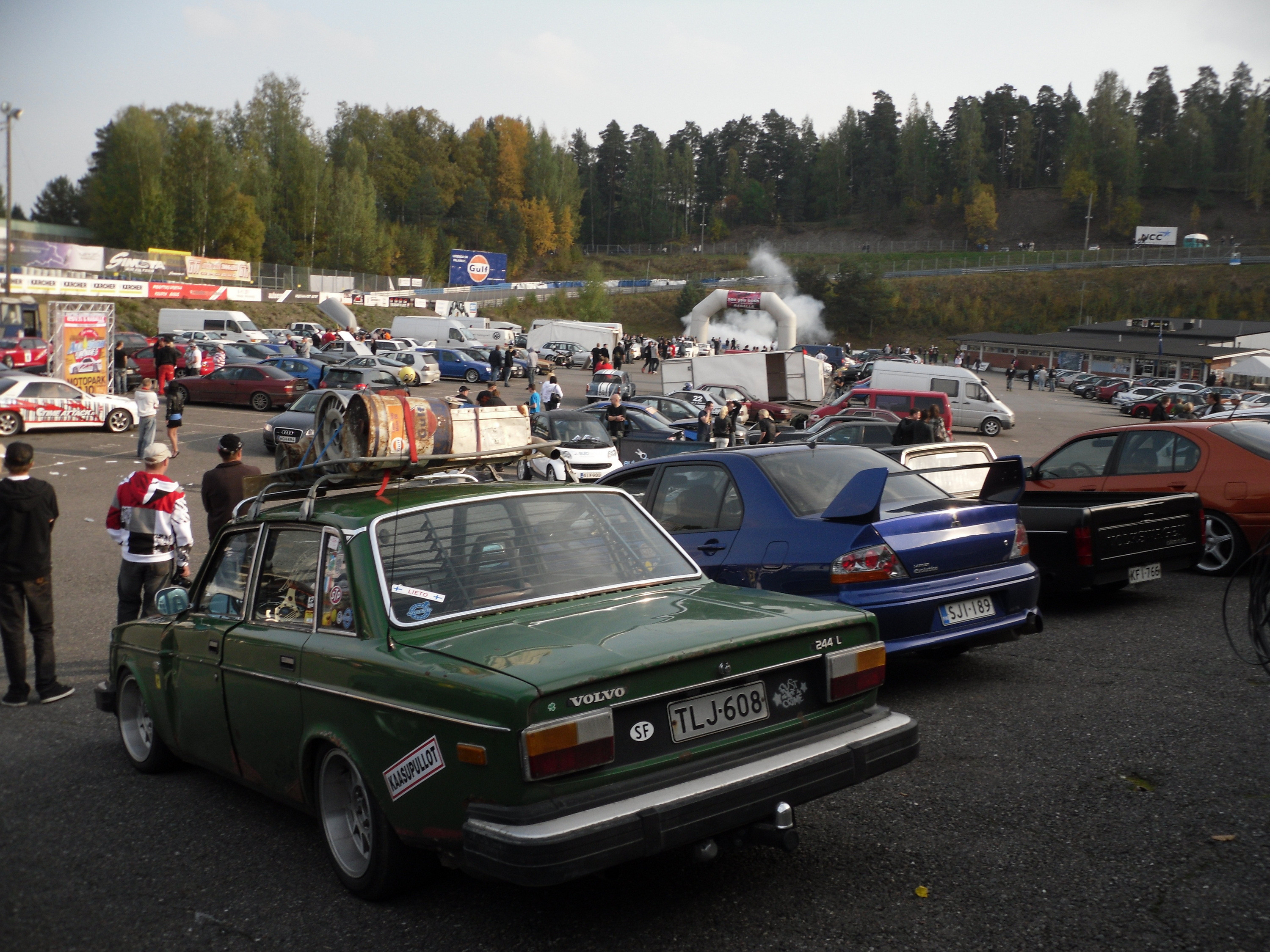 Radalle.com finals Ahvenisto 25.9.2010, VihreÃ¤ Volvo 244L