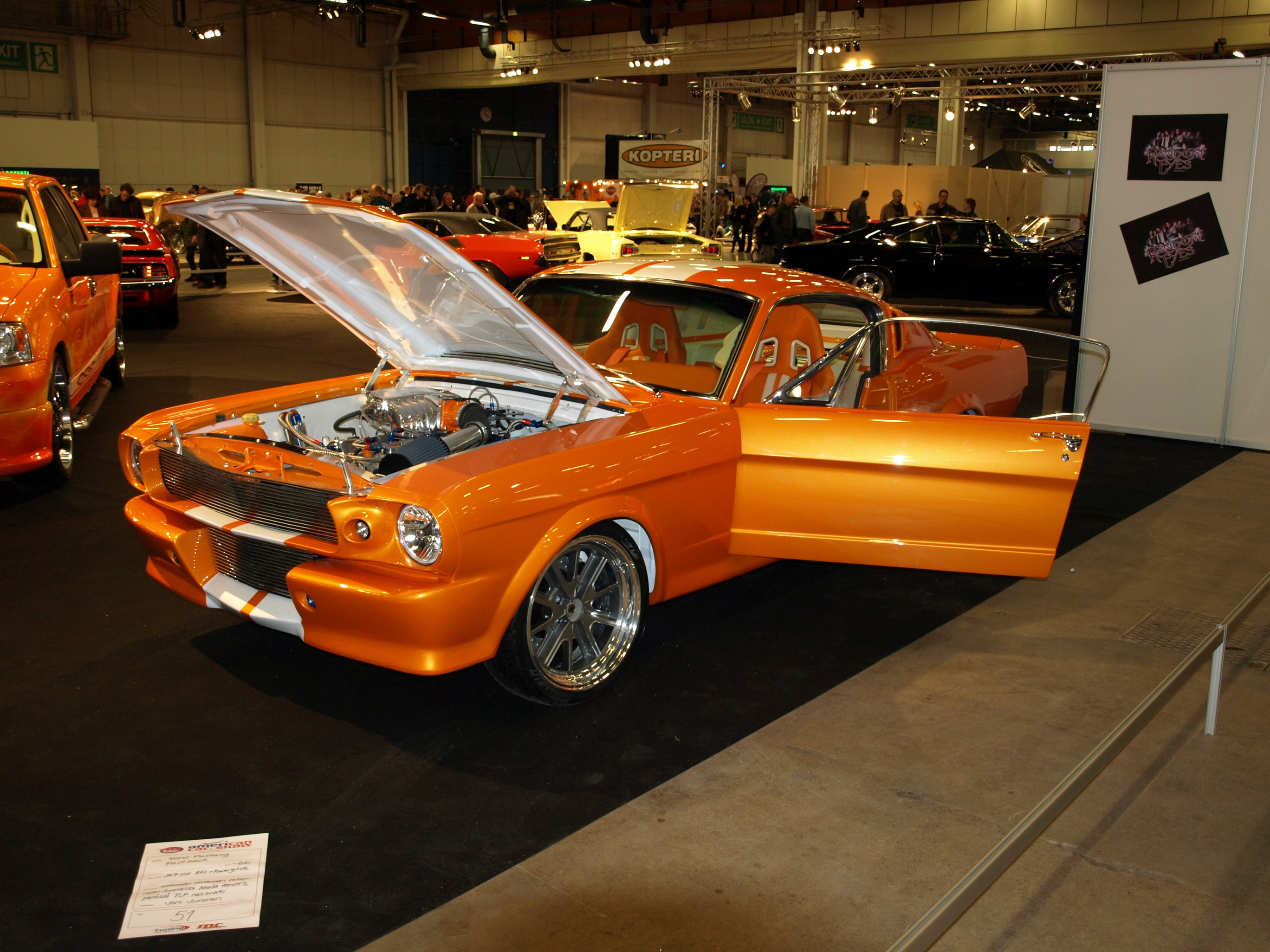 ACS 2011 American Car Show, Oranssi Ford Mustang Fast Back