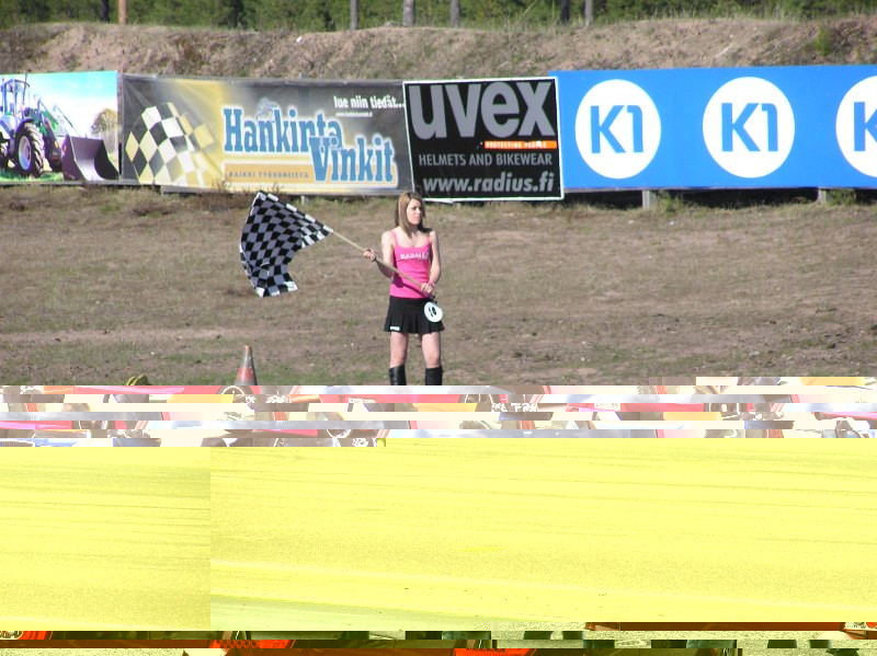 Radalle.com Alastaro 7.5.11 kauden avaus, Ruutulippu-tyttÃ¶