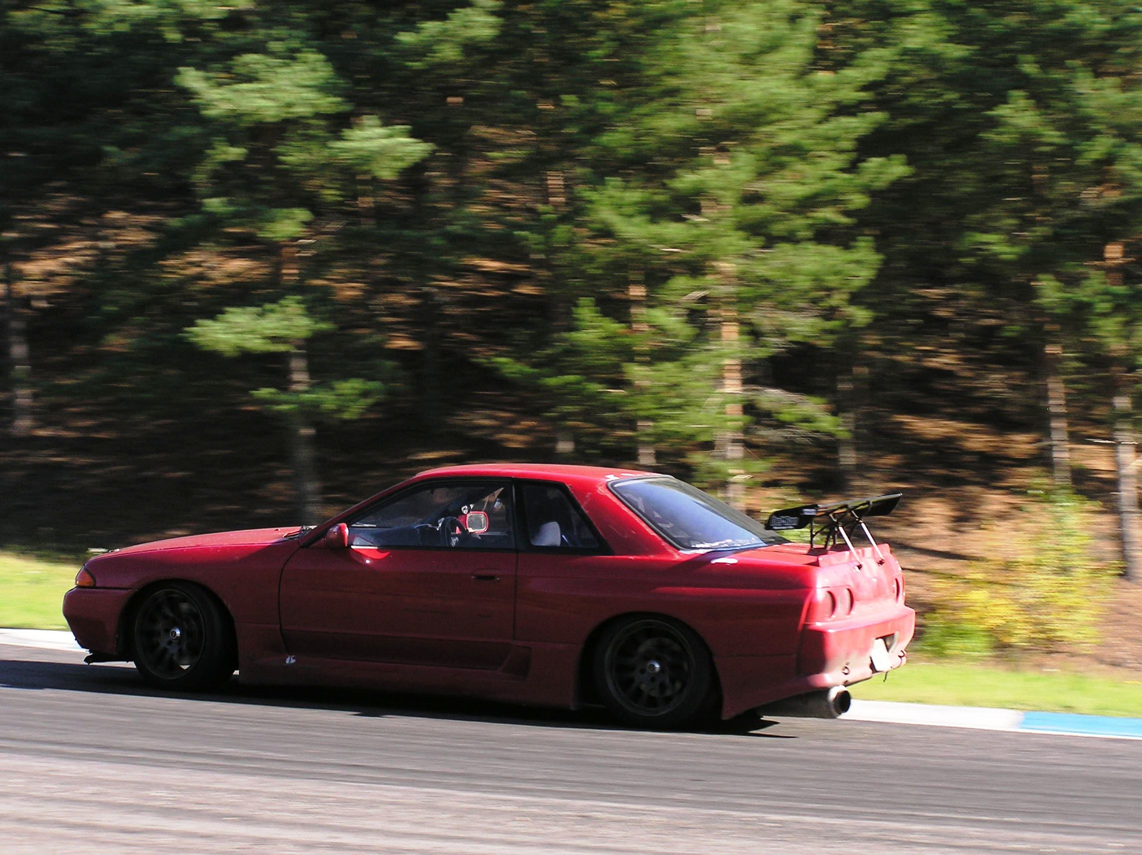 Radalle.com Finals Ahvenisto 1.10.2011, Timeattack OMT, Punainen Nissan Skyline