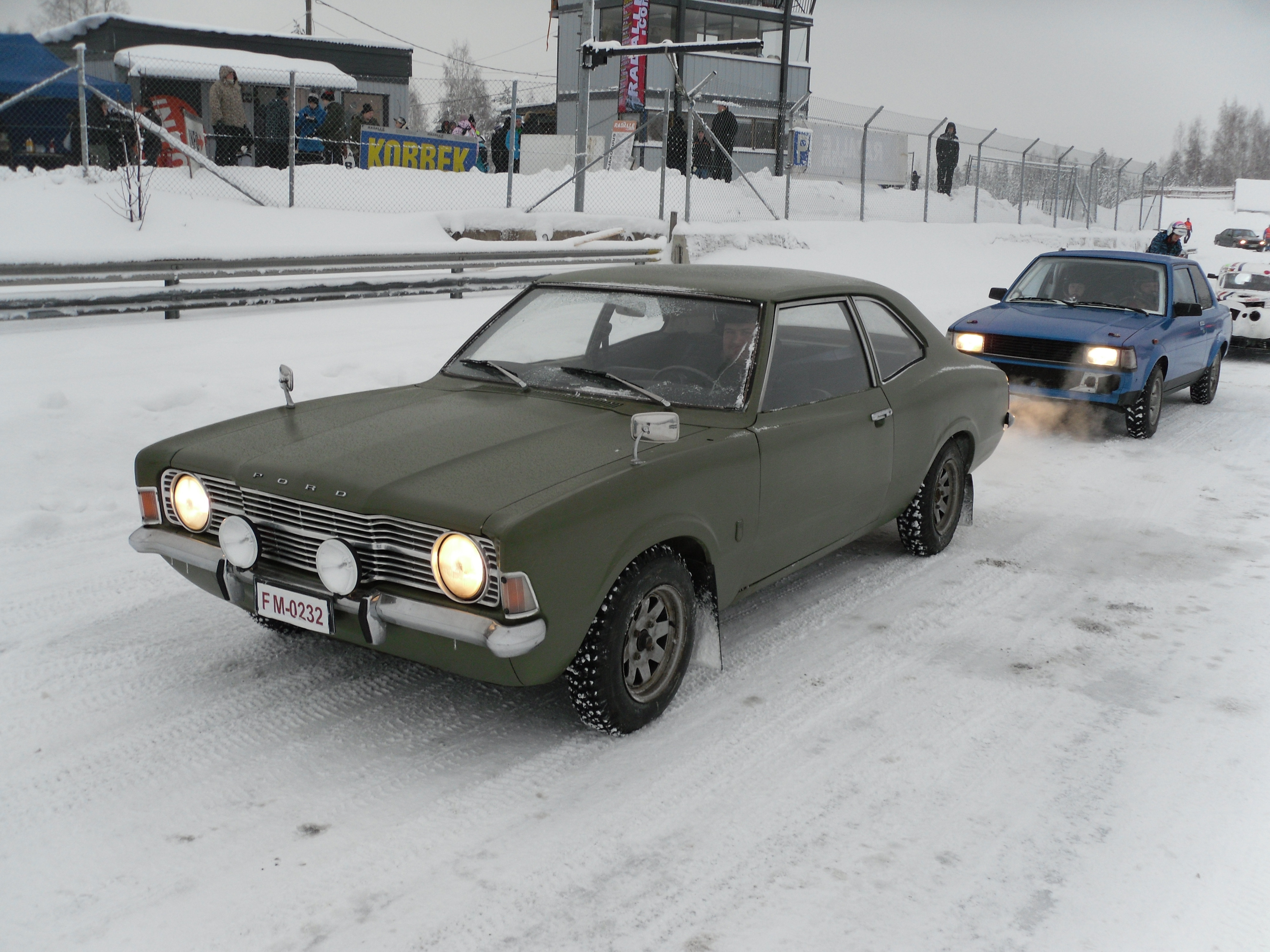 Radalle.com HyvinkÃ¤Ã¤ 21.1.2012 jÃ¤Ã¤ratapÃ¤ivÃ¤, Army Green Ford Taunus