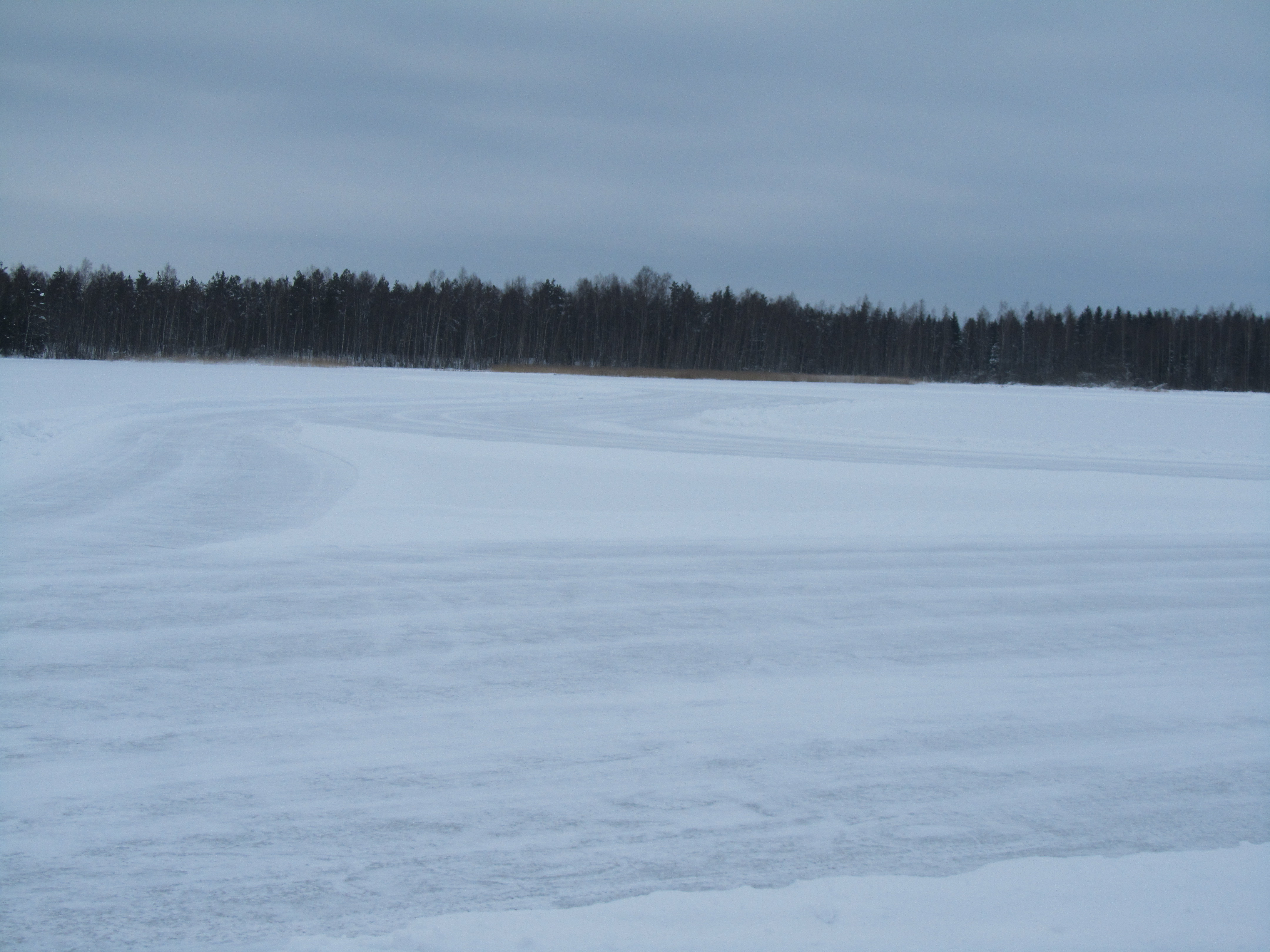 Toijalan jÃ¤Ã¤rata 11.2.2012, Varikolle tulo ja pÃ¤Ã¤suoralle tuova mutka.