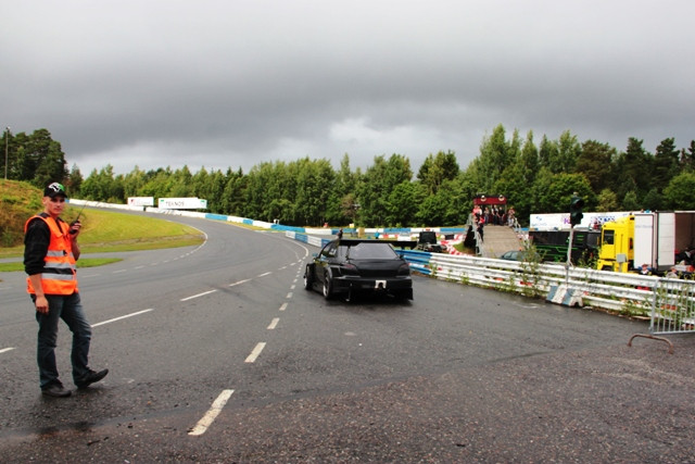 Radalle.com Ahvenisto 10-11.8.2013, Timeattack-kilpailu, Musta Subaru Impreza Timeattack