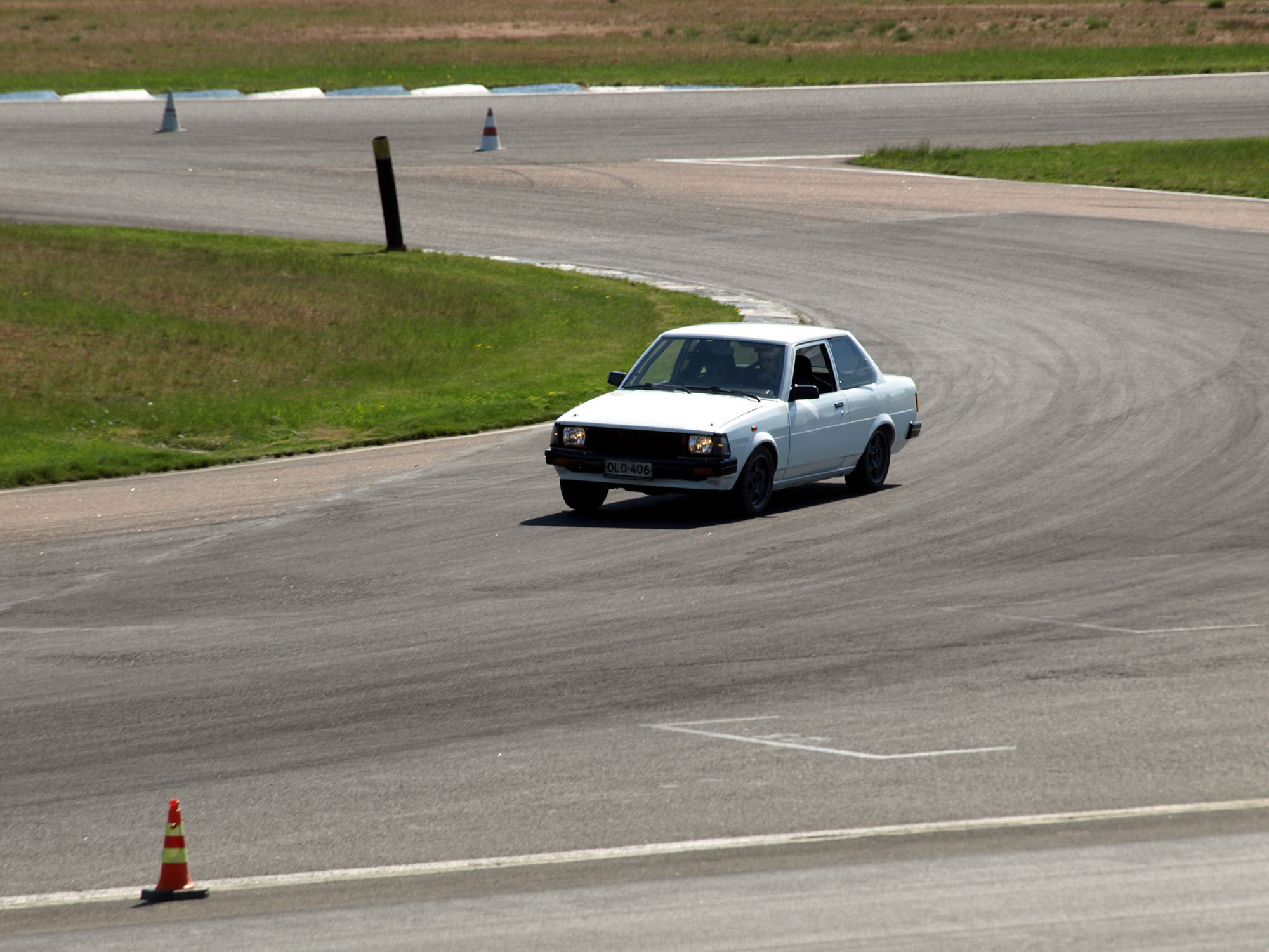 Fintoys ratapÃ¤ivÃ¤ 23.5.2014 Alastaro Circuit, Valkoinen Toyota Corolla DX