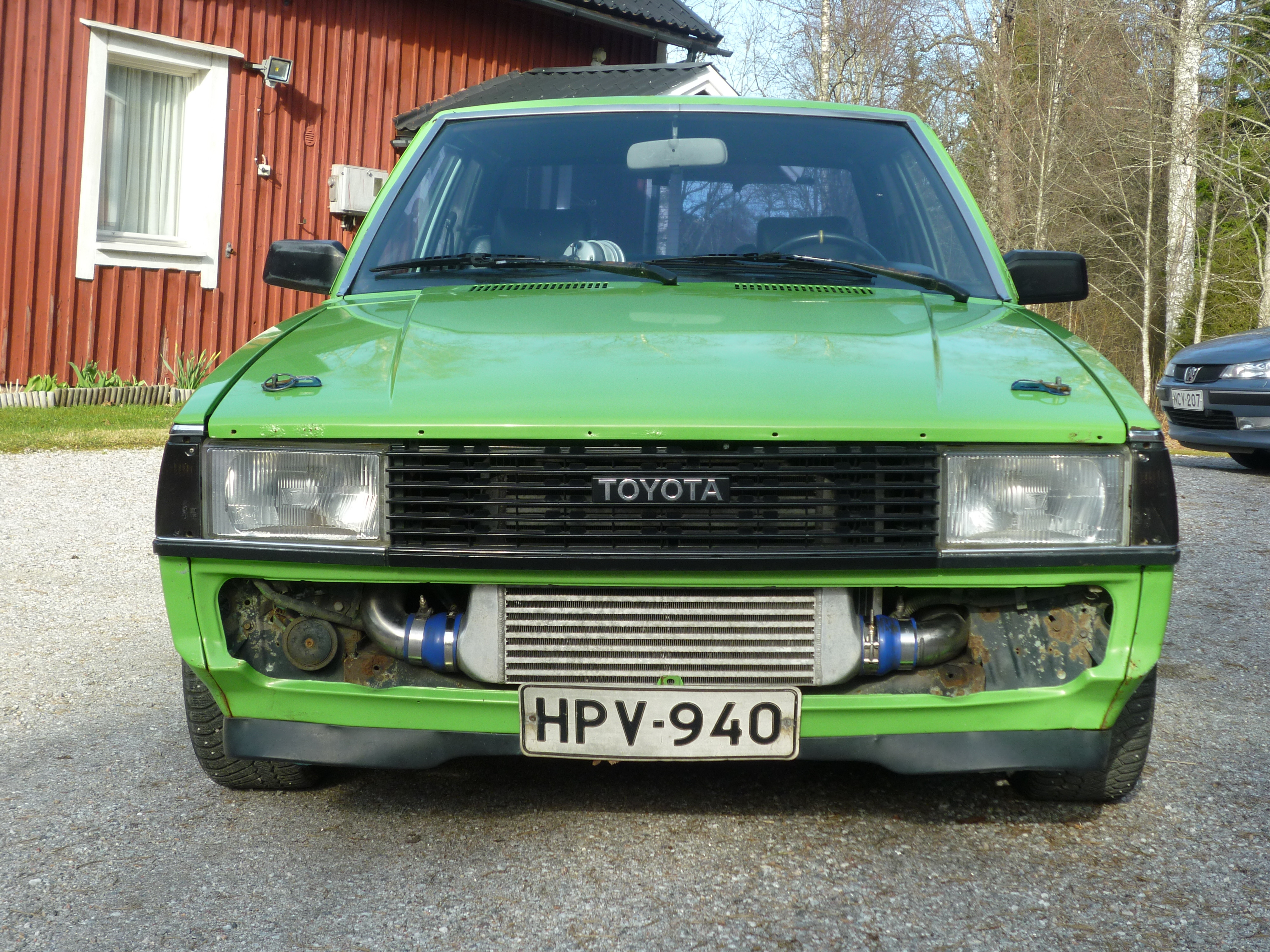 Turbo dx -83, VihreÃ¤ Toyota Corolla KE70 DX