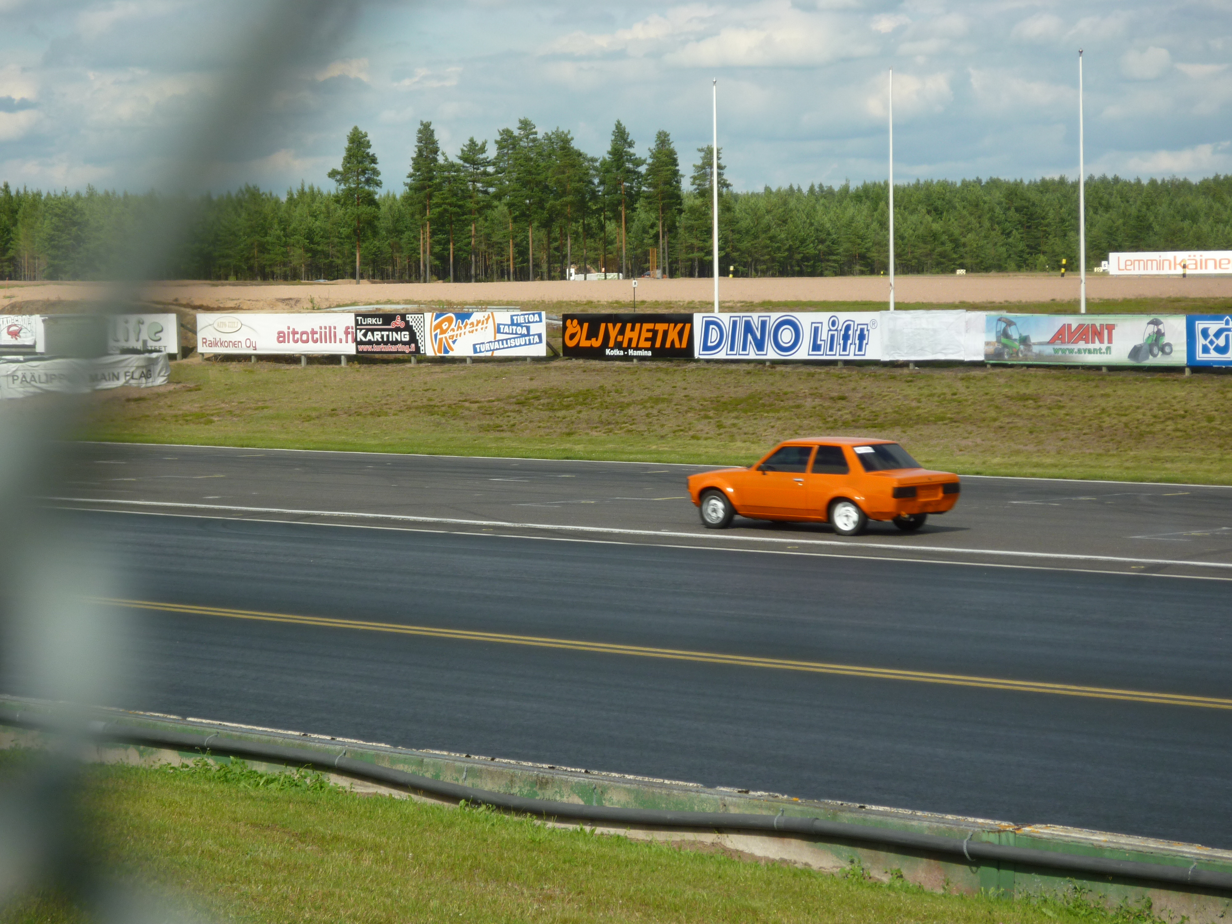 Fintoys ratapÃ¤ivÃ¤ 1.7.2016 Alastaro Circuit, Oranssi Corolla radalla