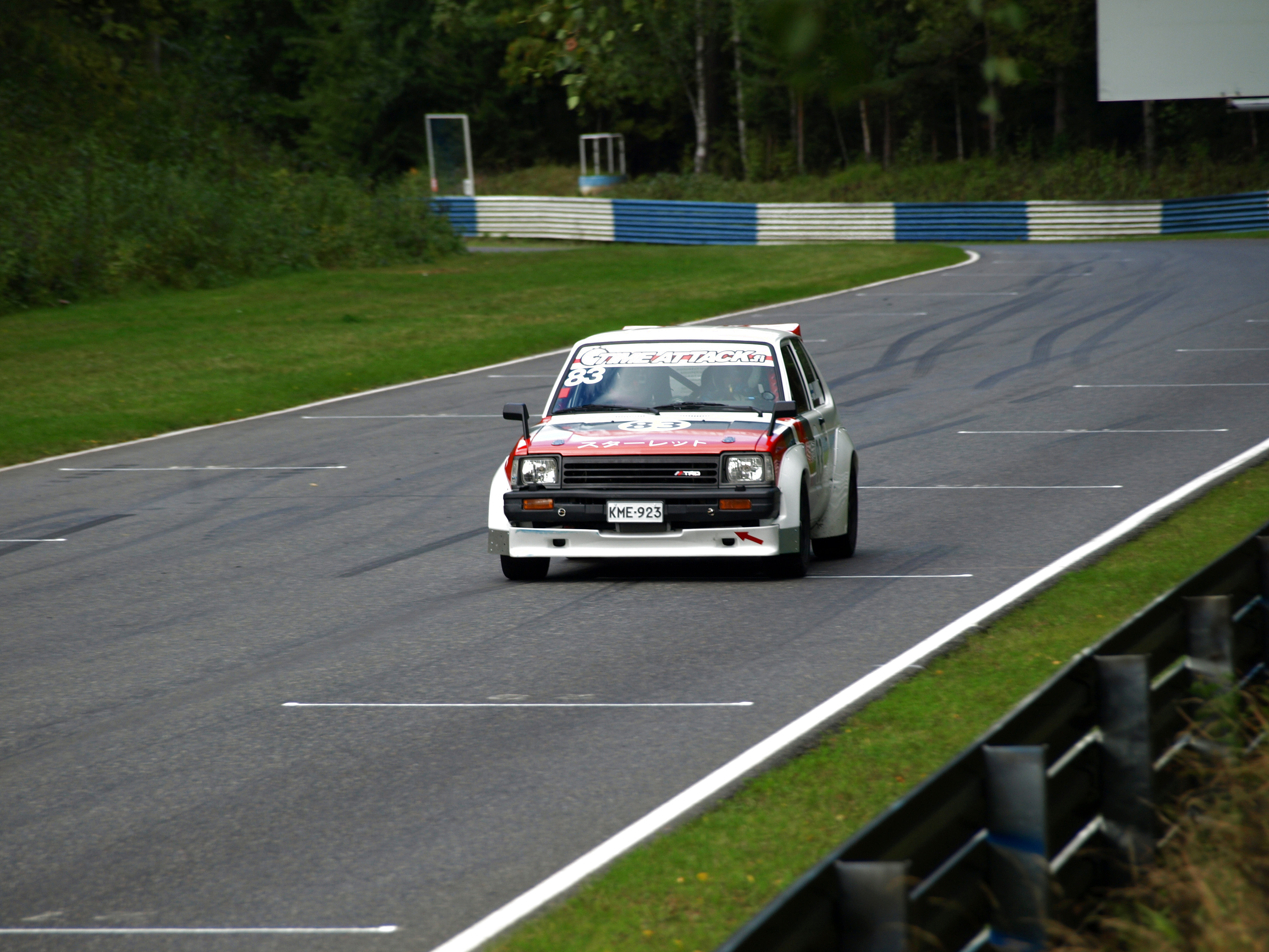 Fintoys-ratapÃ¤ivÃ¤ 27.8.2016 Ahvenisto Race Circuit, Luisun Toyota Starlet TRD vÃ¤rit, Timeattack-kilpa-auto