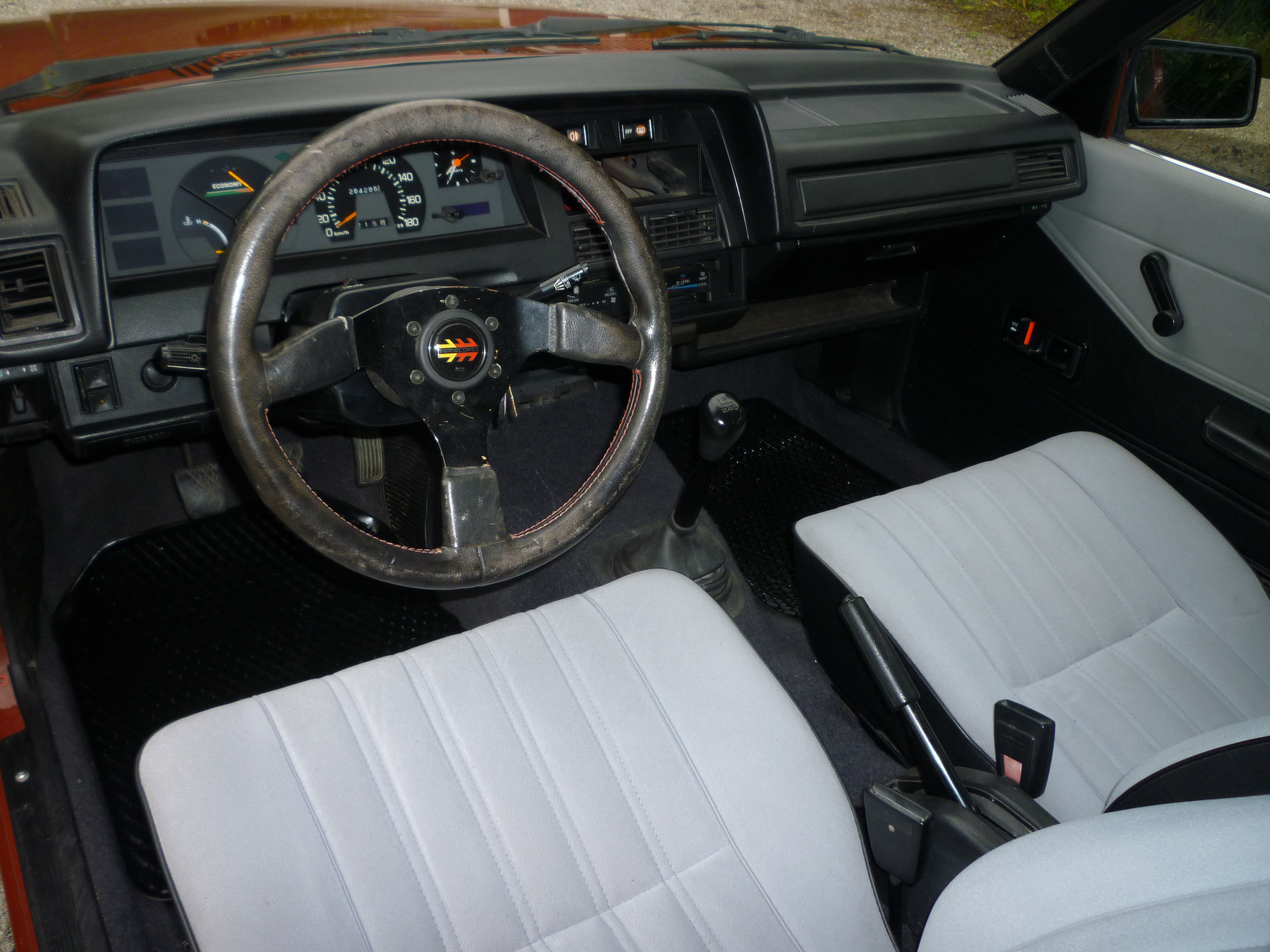 Corolla DX -83